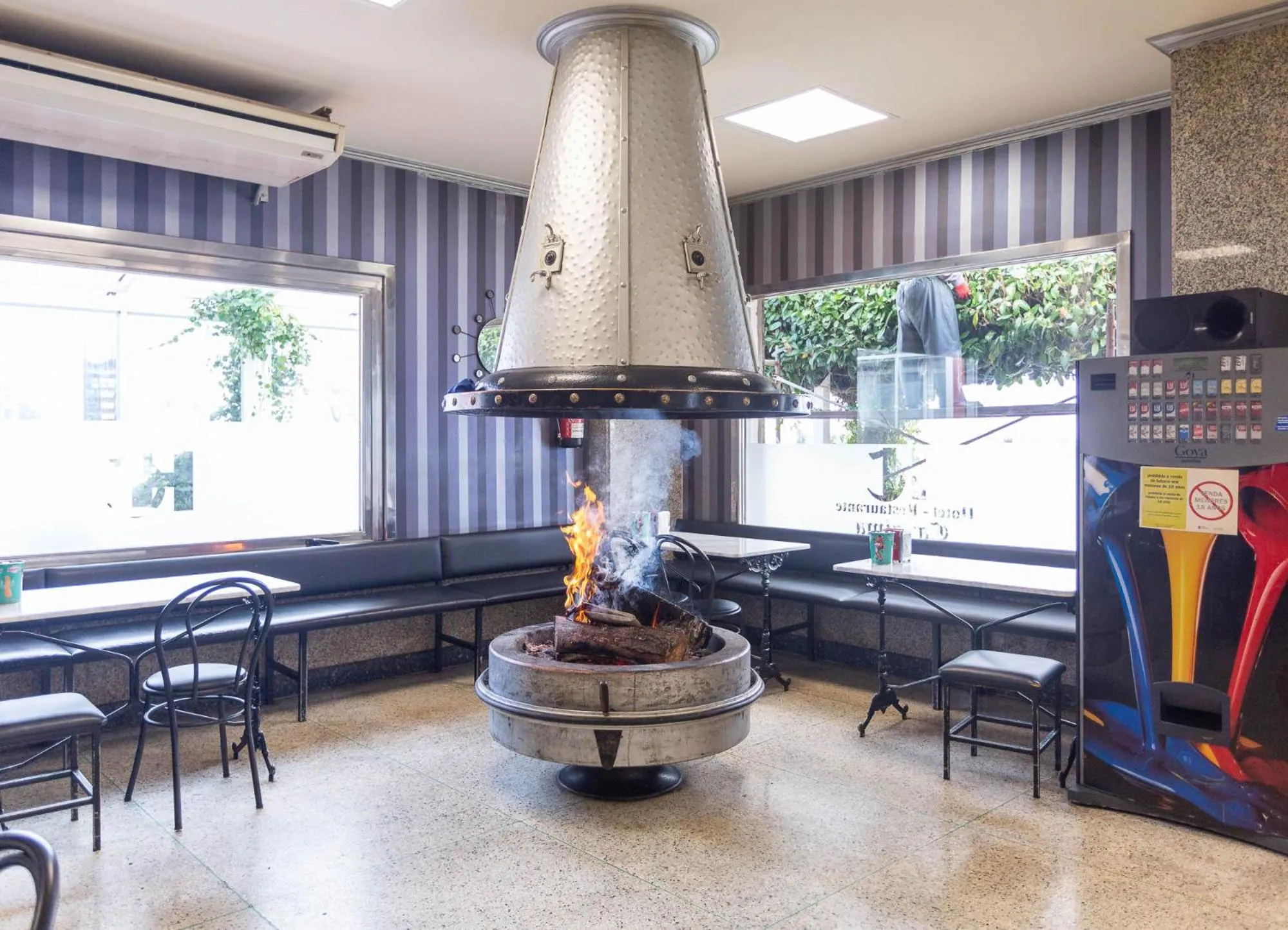 Lounge or bar in Hotel Canaima Bruma 1,5 k Camino