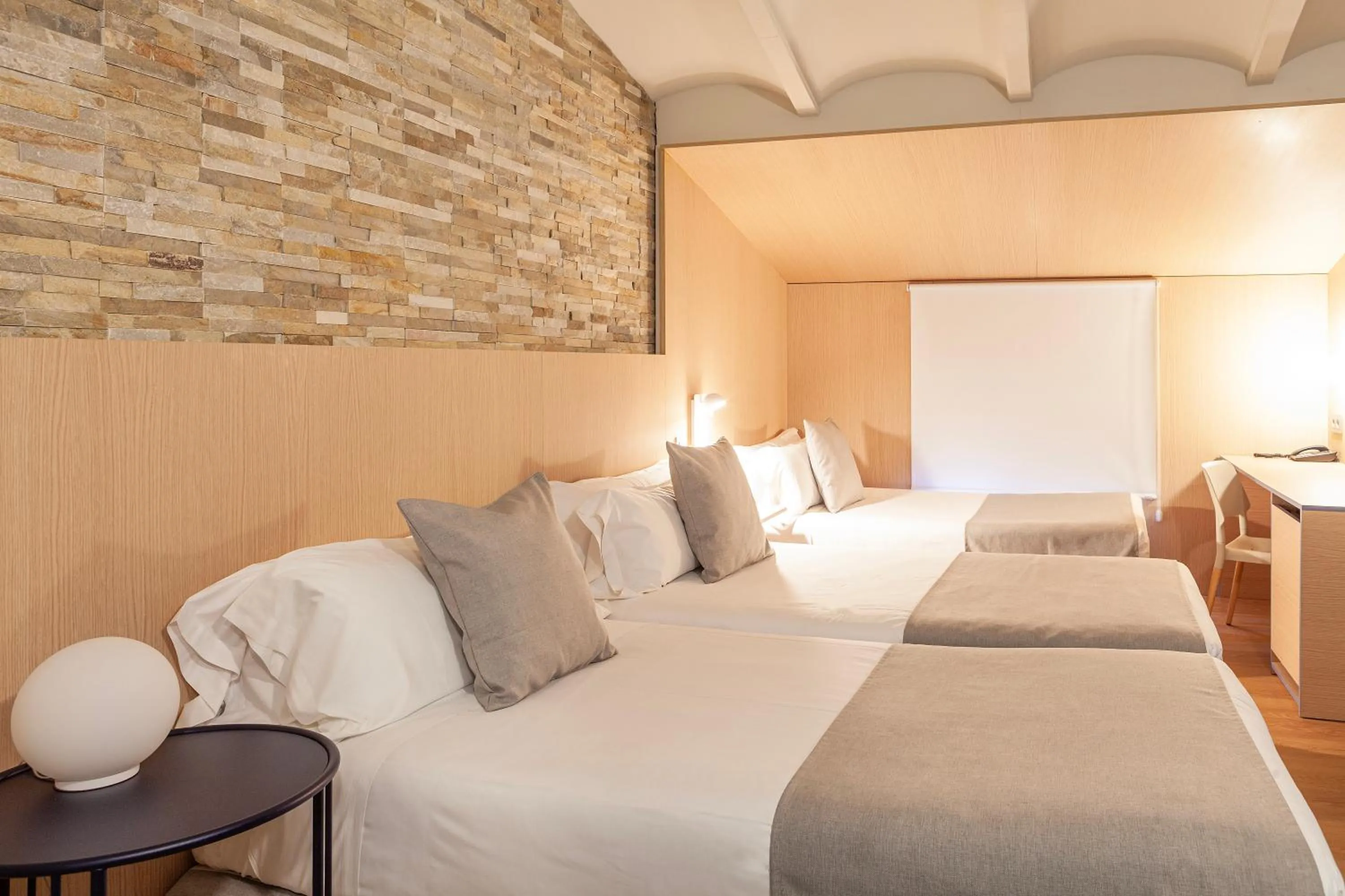 Decorative detail, Bed in Olympia Consul del Mar