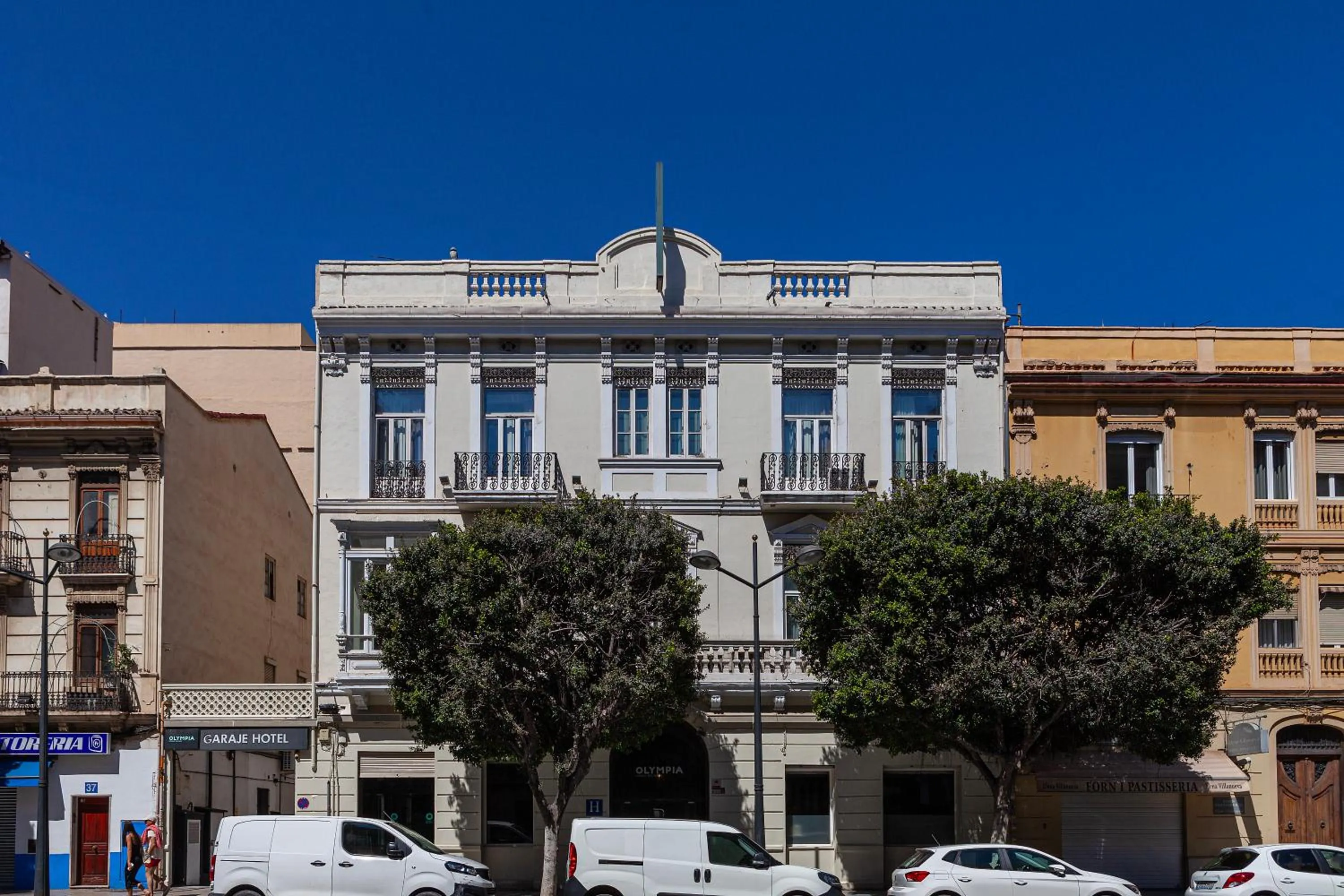 Facade/entrance in Olympia Consul del Mar