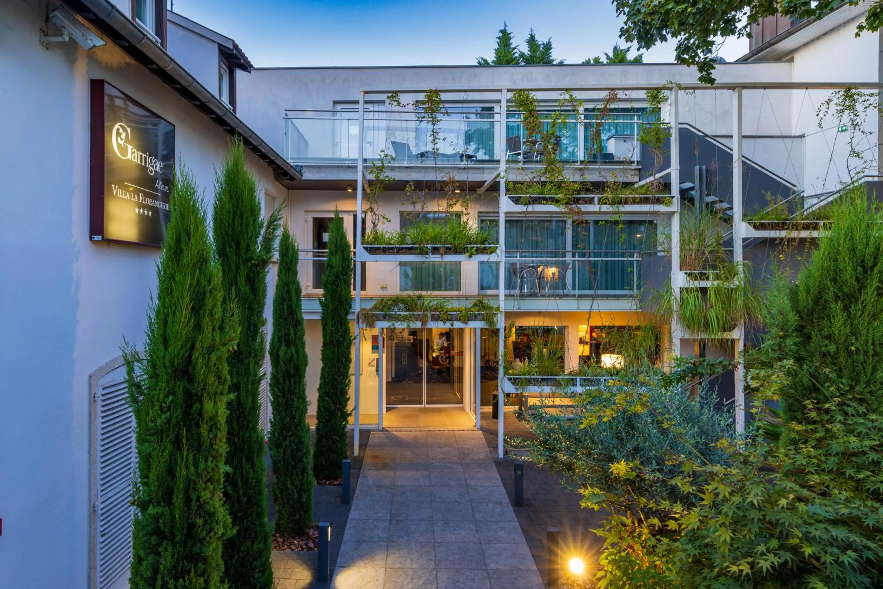 Property building in Hôtel Garrigae Villa La Florangerie - SPA & Piscine