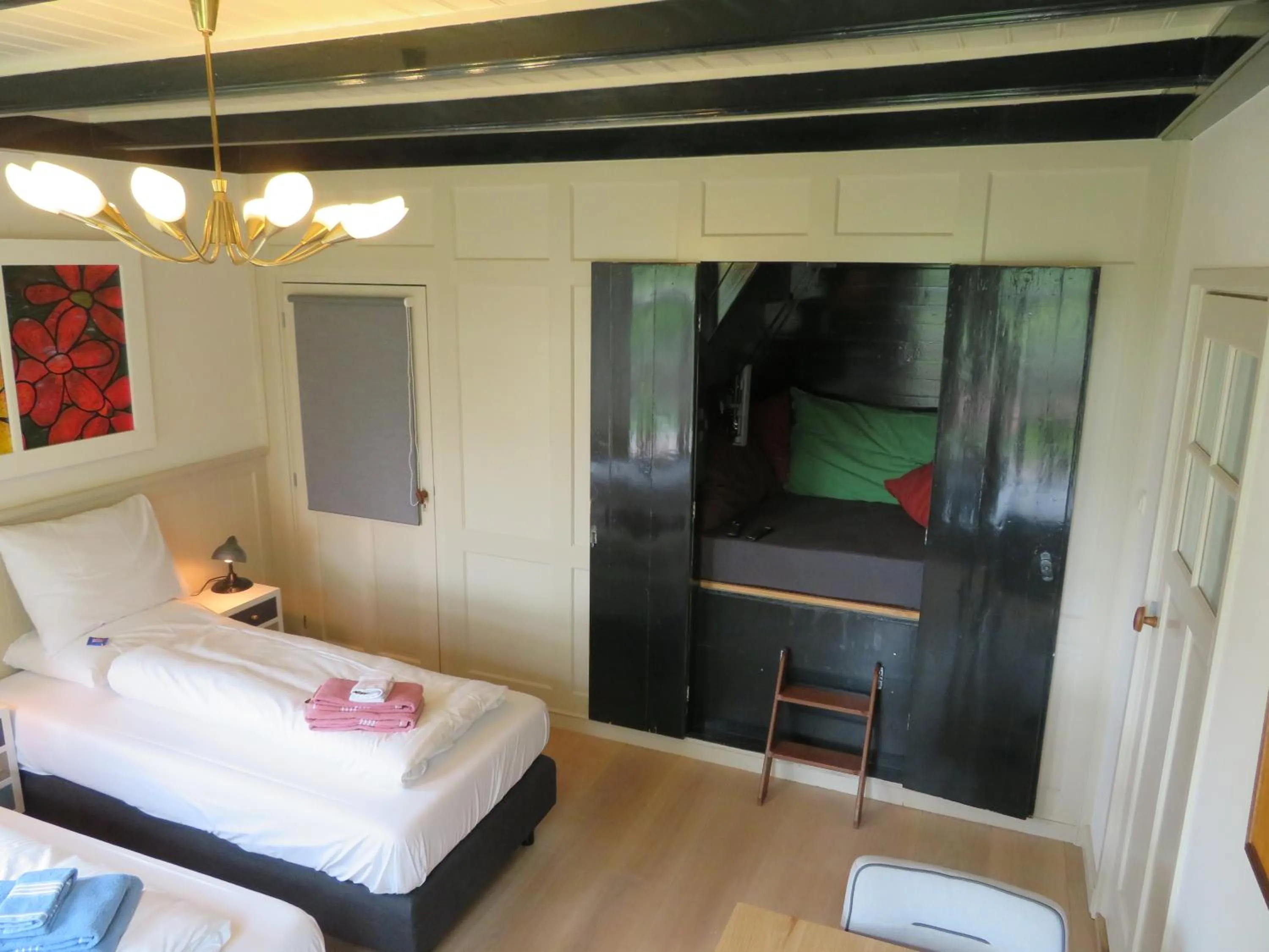 Photo of the whole room, Bed in B&B Singelstate