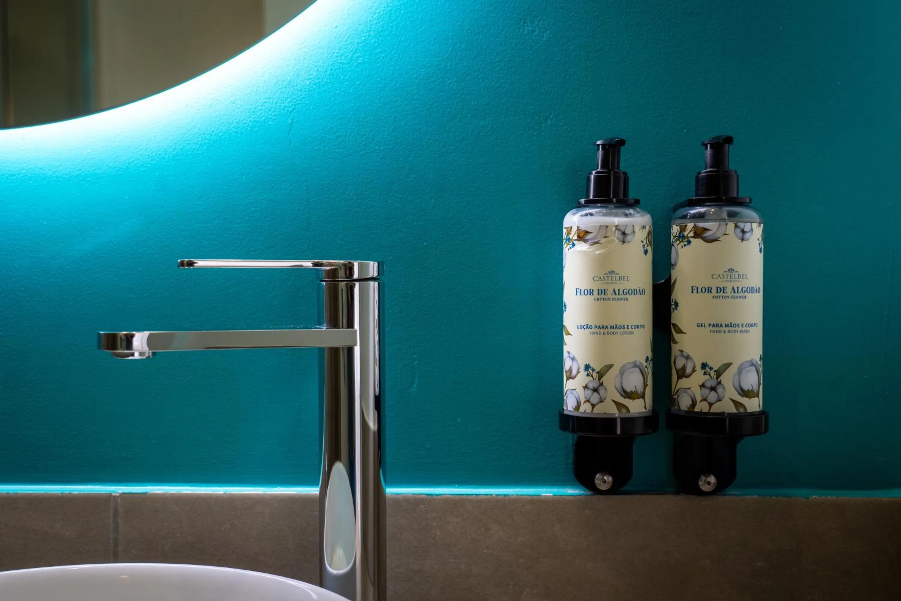 Toilet in Castelo Guest House