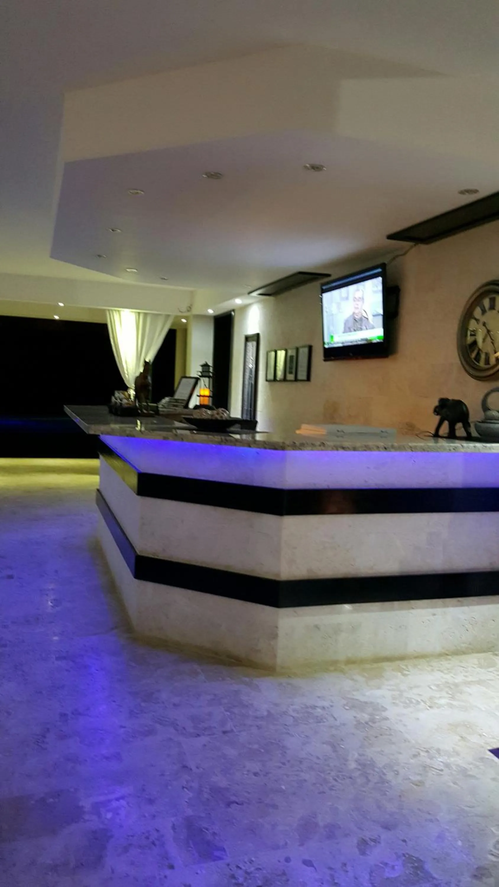 Lobby or reception in Savoy Hotel Boutique