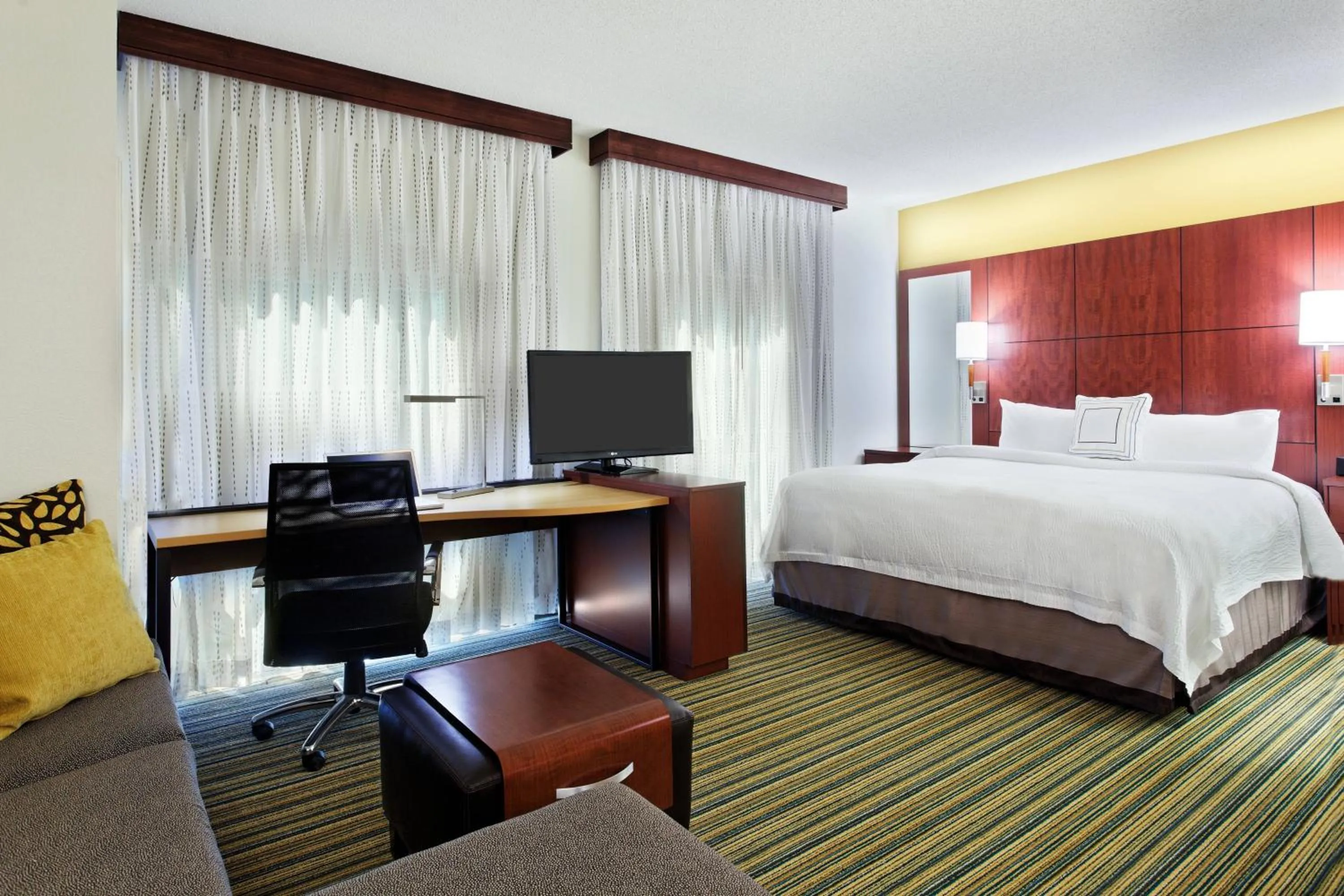 Photo of the whole room, Bed in Residence Inn by Marriott Little Rock Downtown