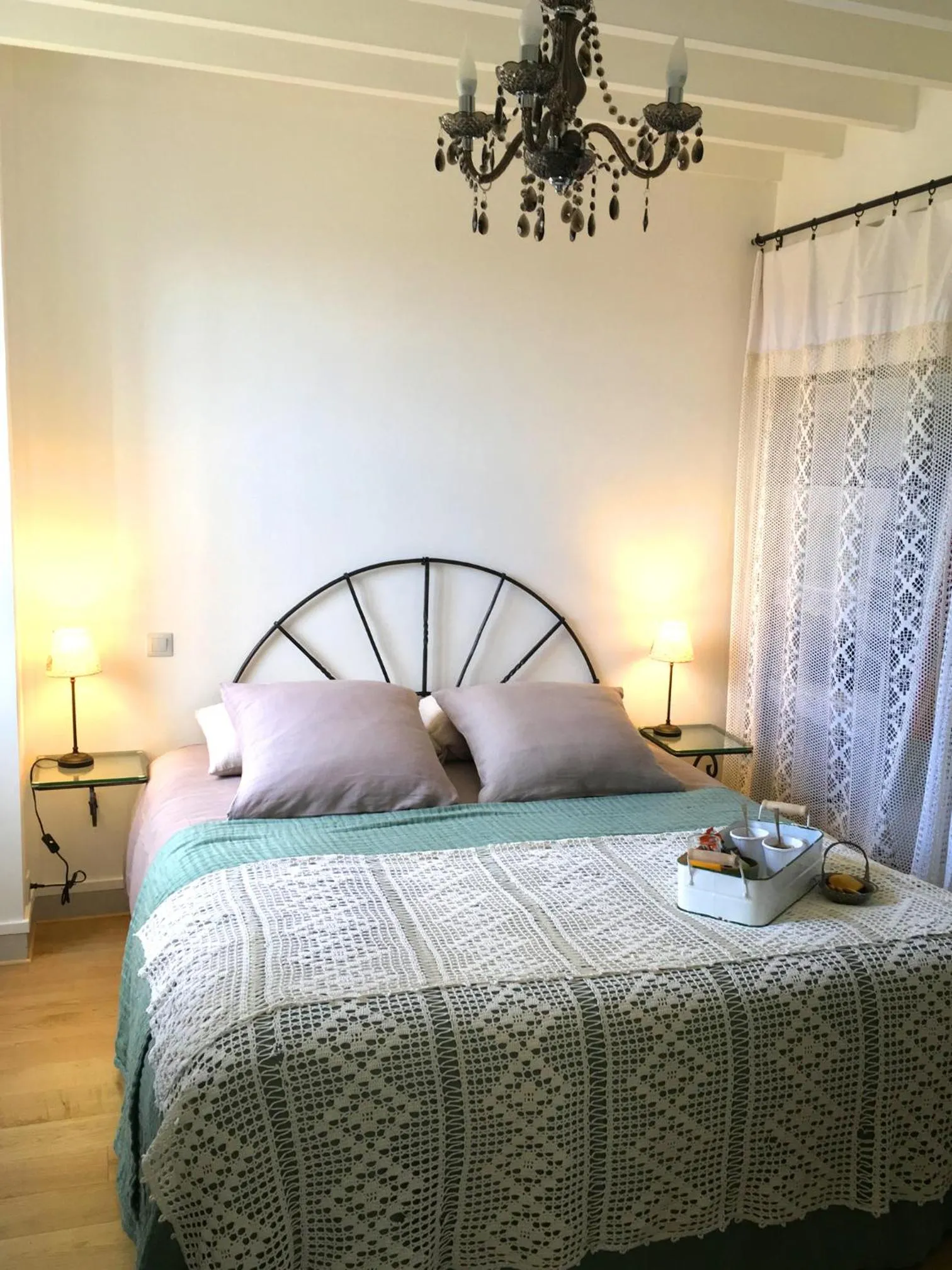 Bed in L'Atelier de Tess