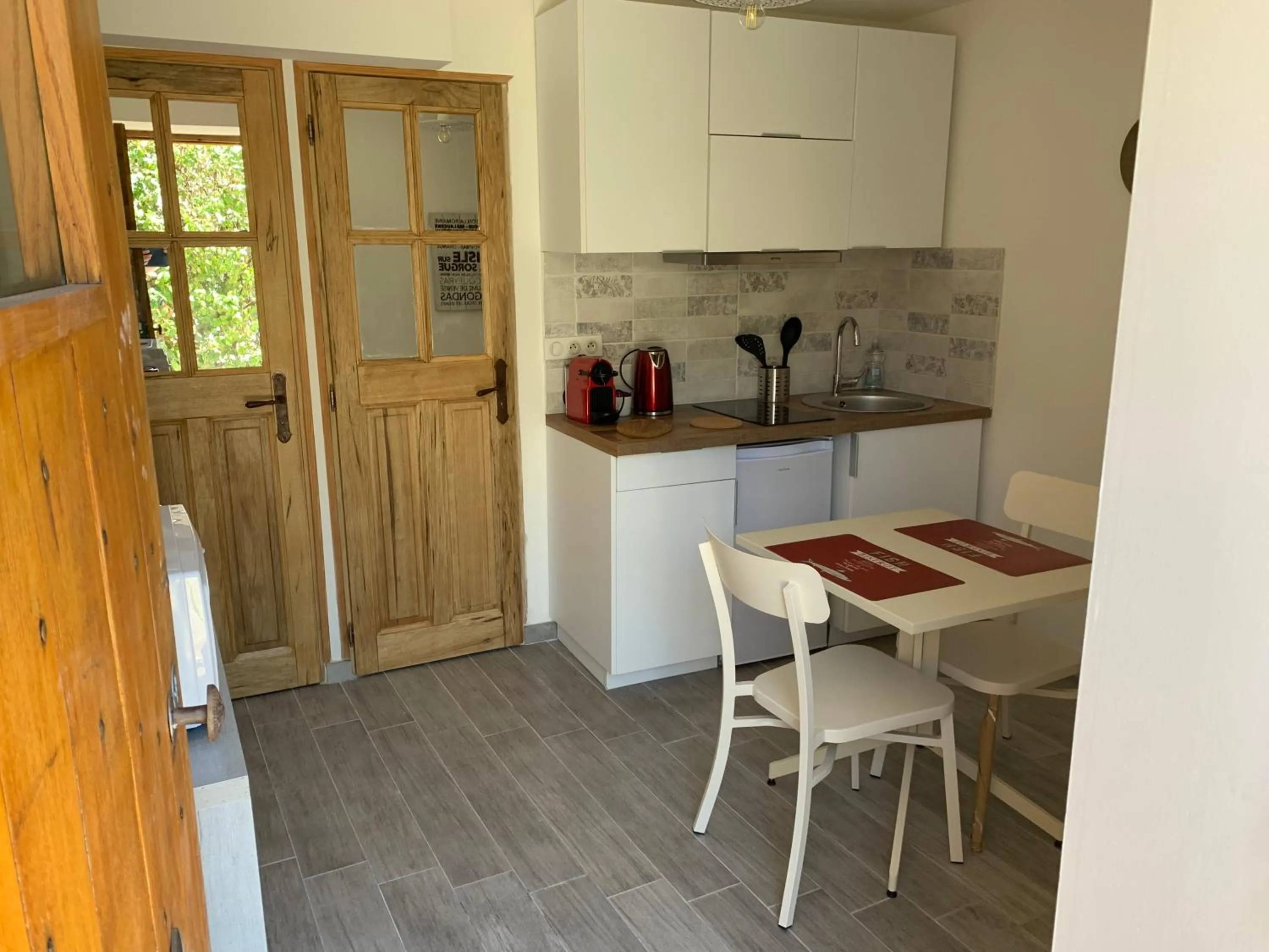 Kitchen or kitchenette in LES LAURIERS