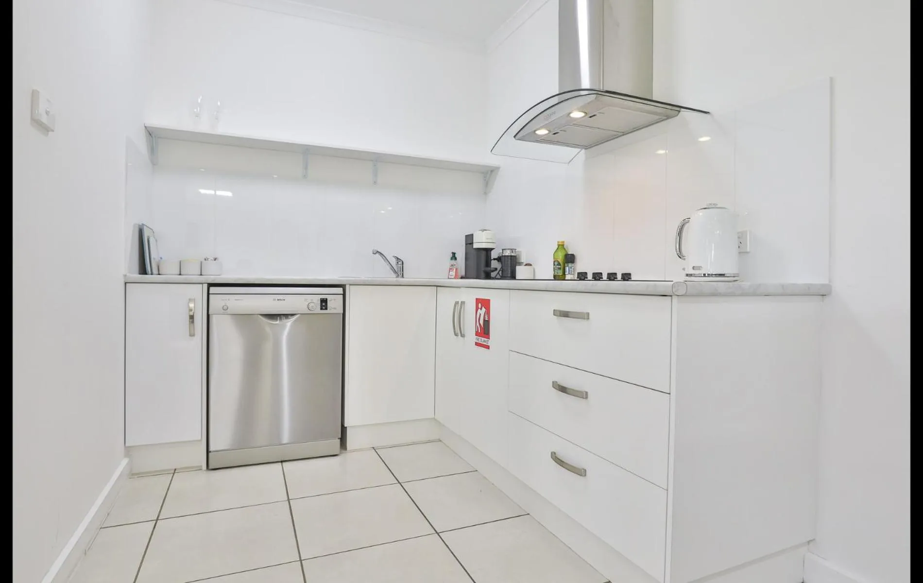 Kitchen or kitchenette in Mildura Holiday Villas