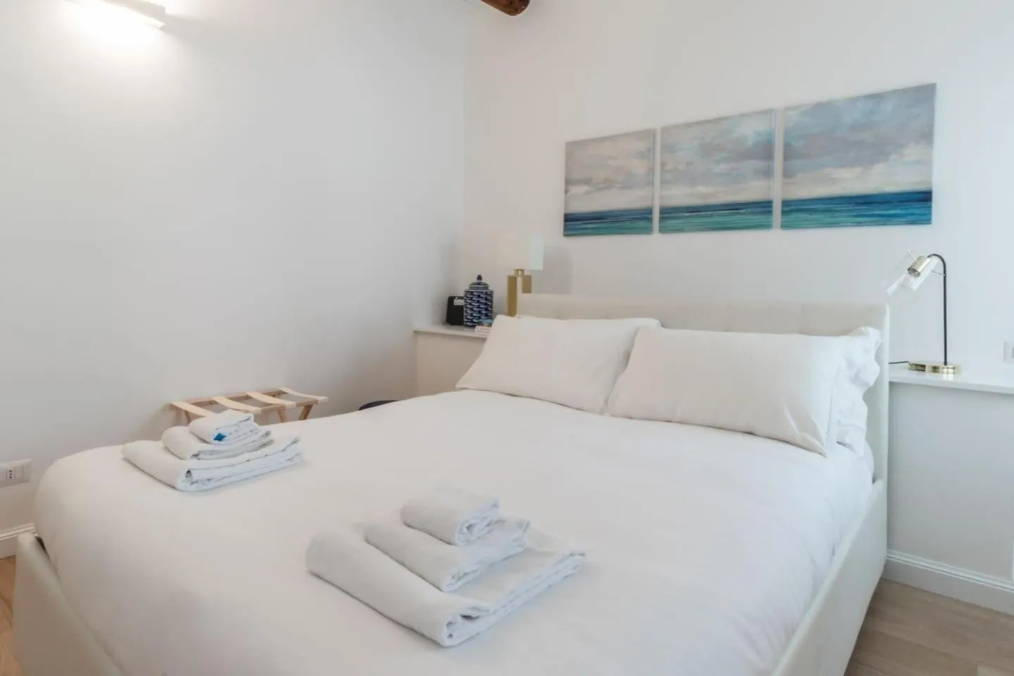 Bedroom, Bed in Italianway - Vigevano 13