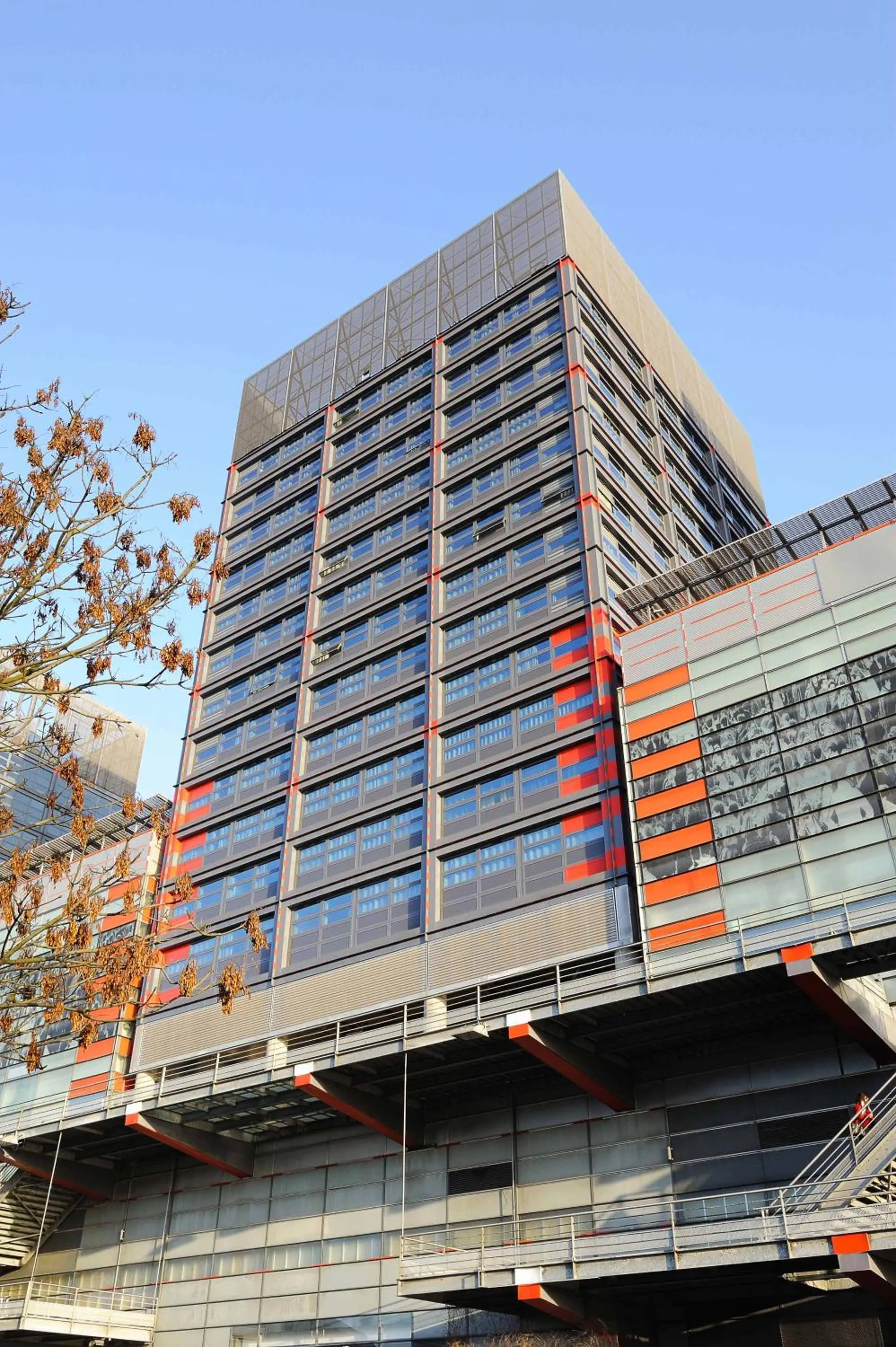 Facade/entrance in Séjours & Affaires Lille Europe