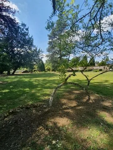 Garden view in Chambres d'Hôtes des Rouets