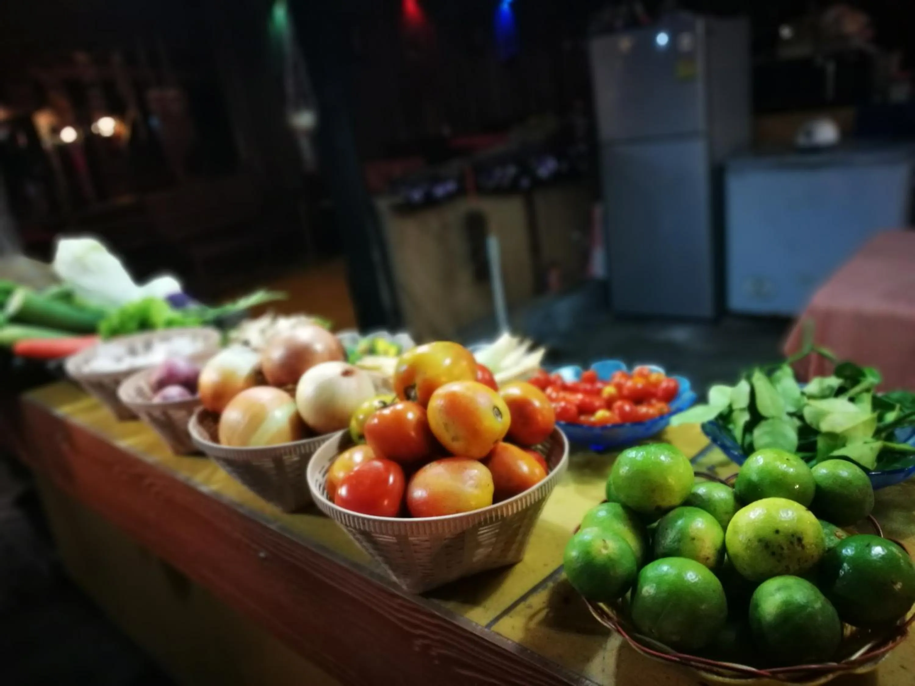 Food and drinks in PP Red Tuna Hut