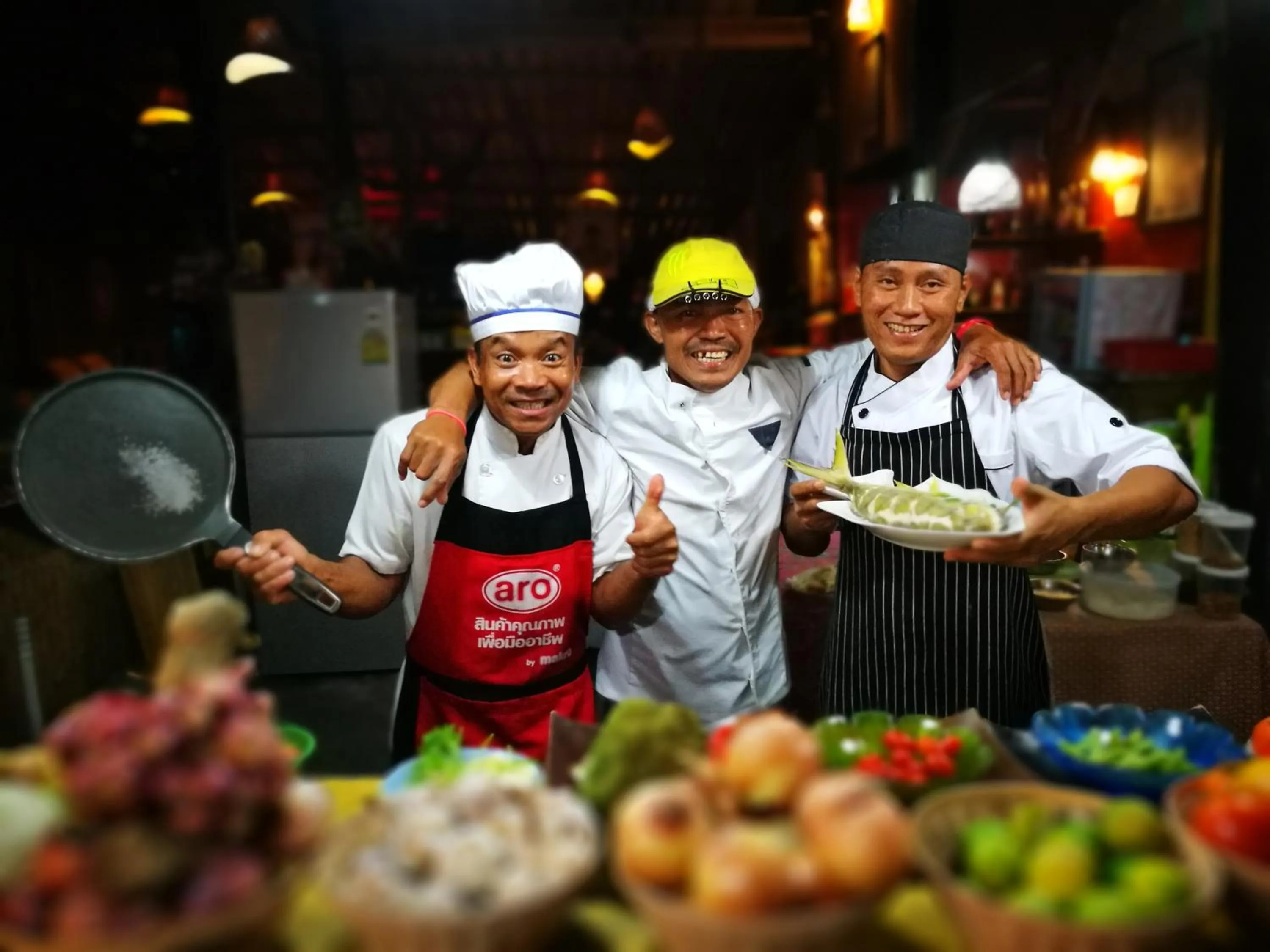 Food and drinks in PP Red Tuna Hut