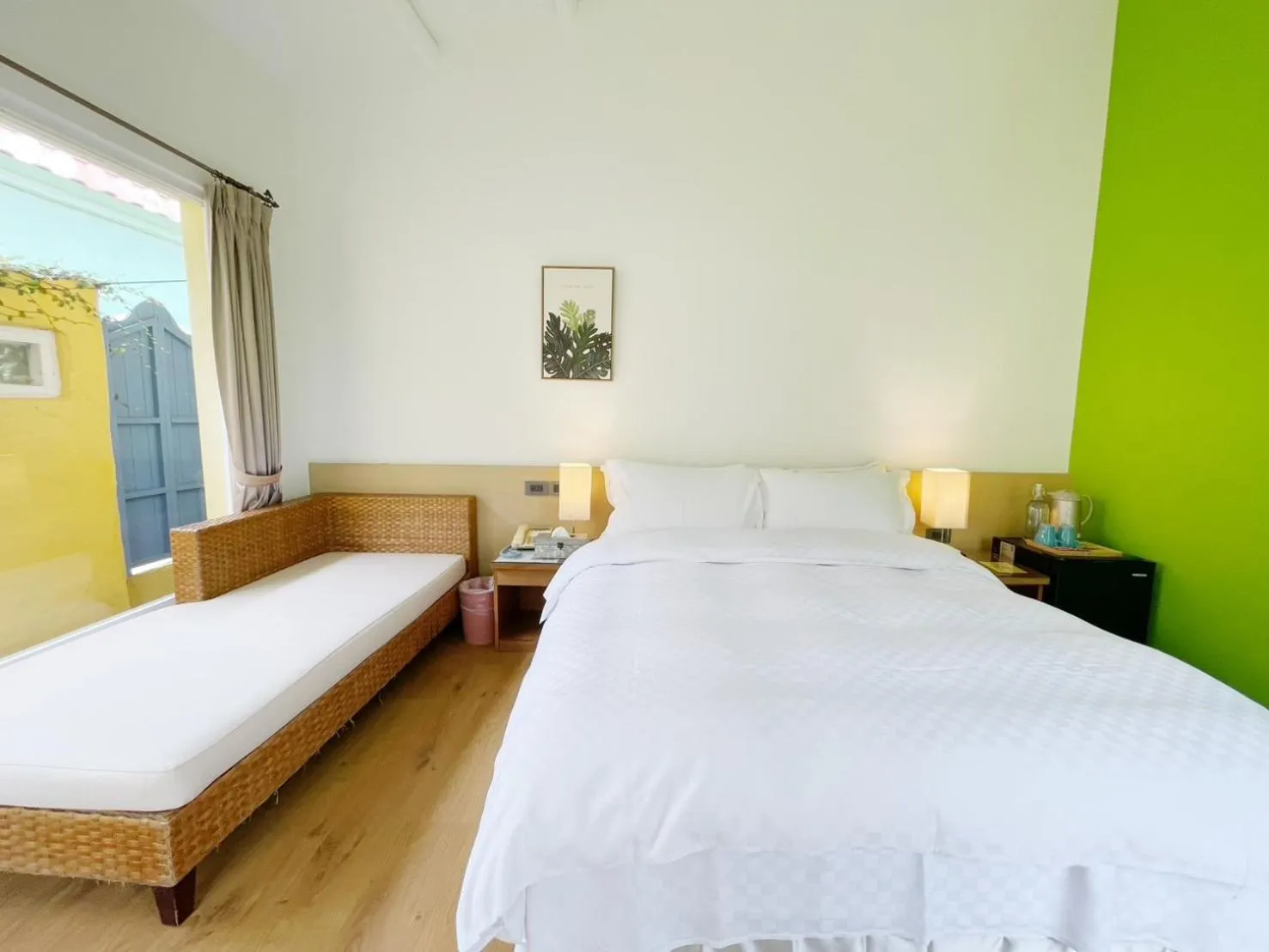 Bed in Alishan Tea Garden B&B