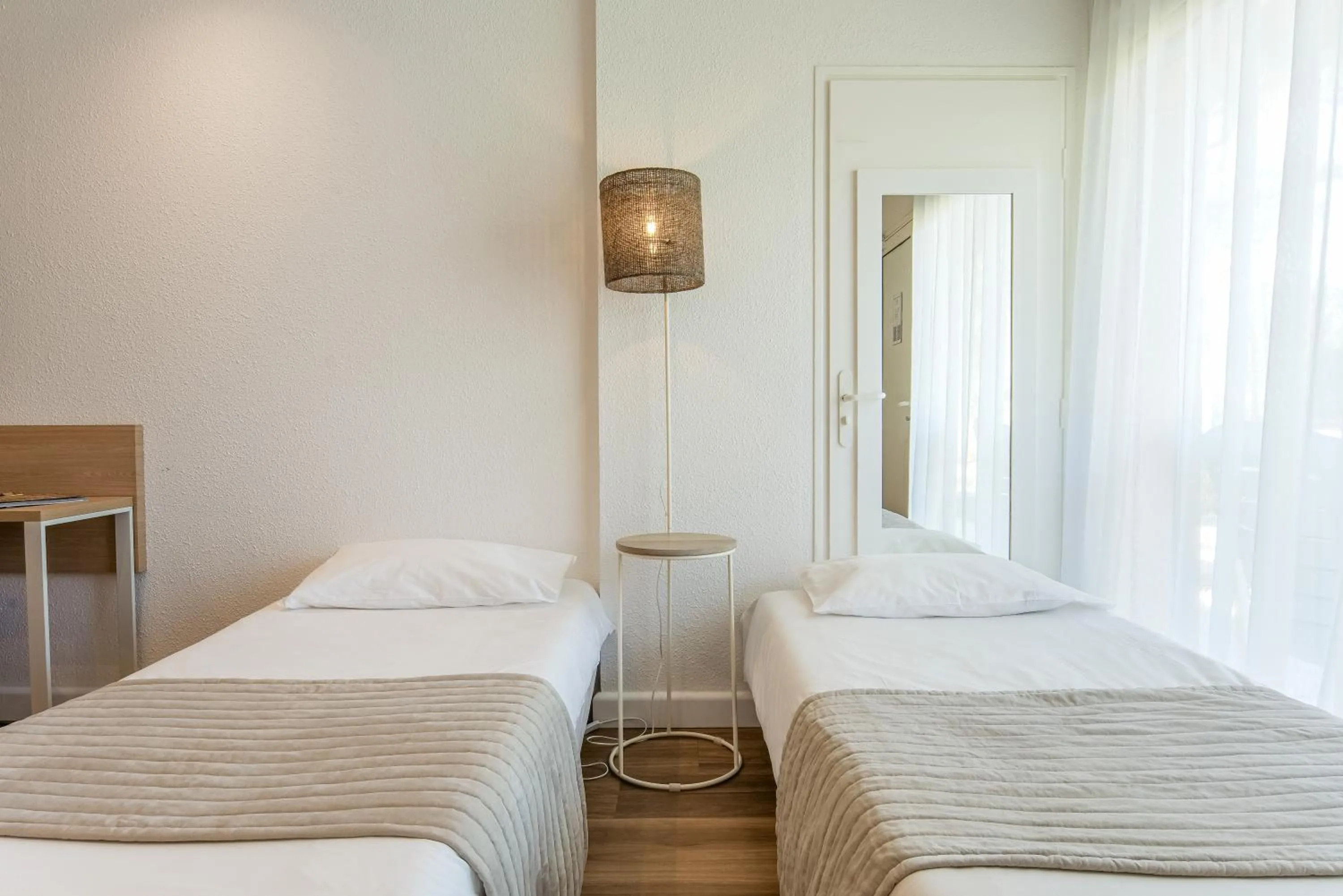 Bed in Hôtel Restaurant La Forestière