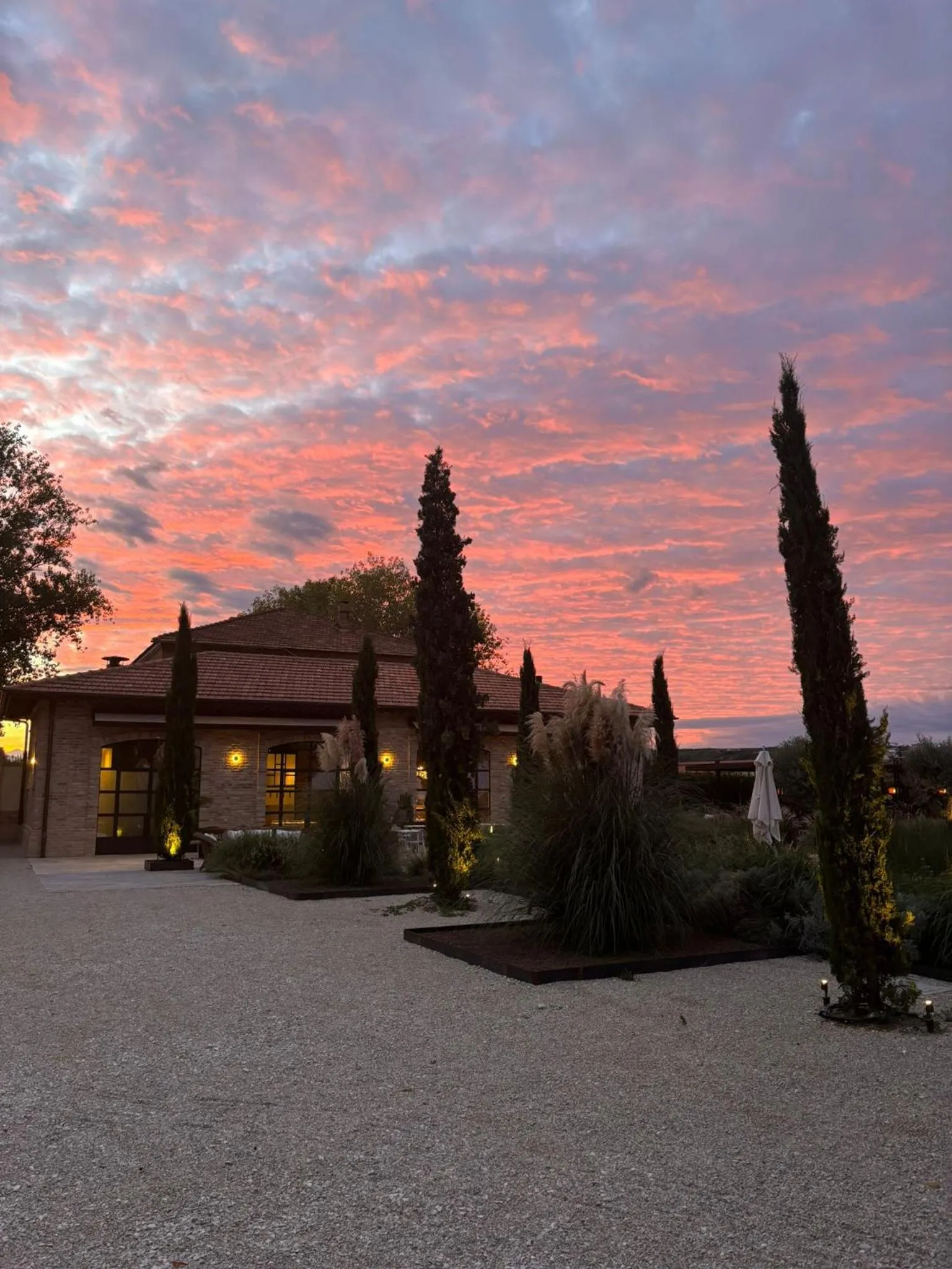 Restaurant/places to eat in Villa Corallo