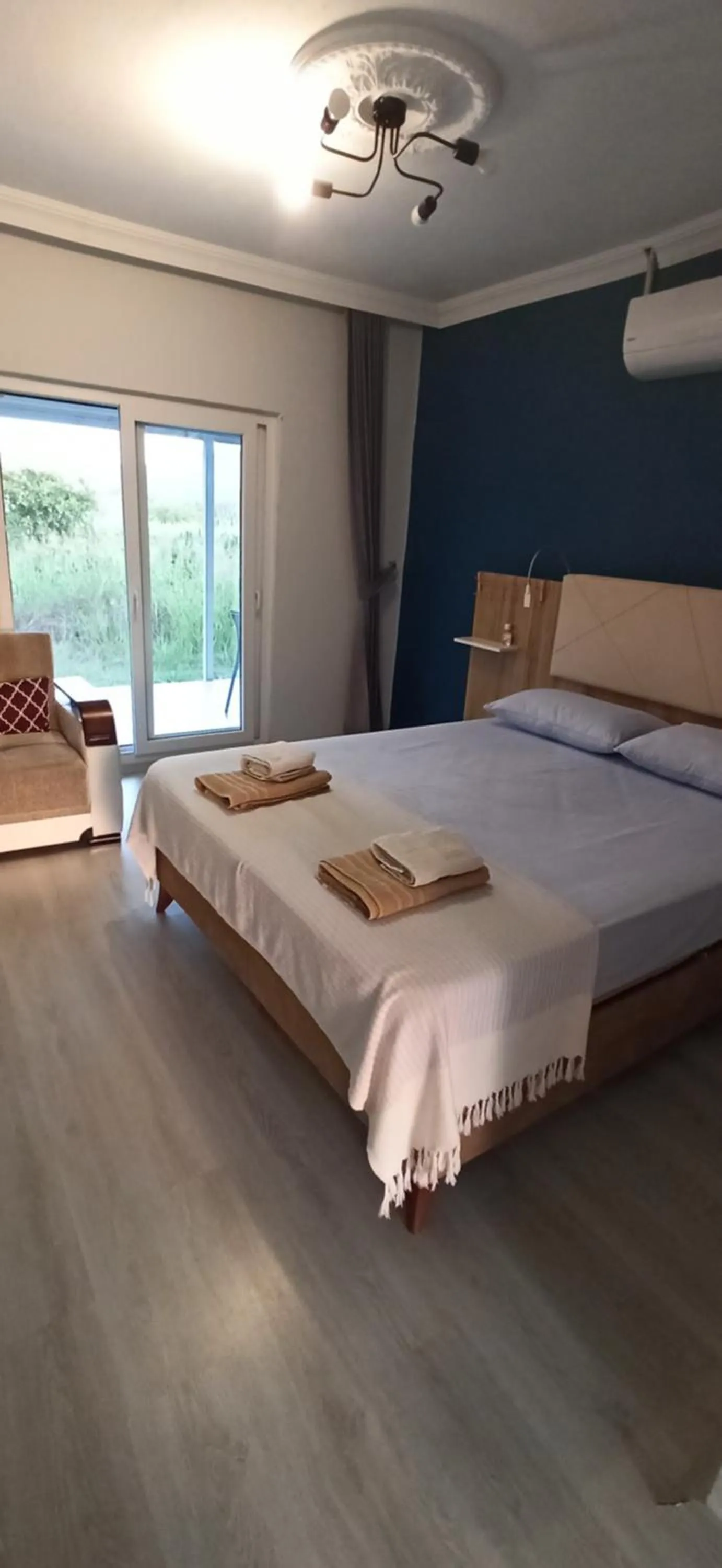 Bed in Airport Guest House