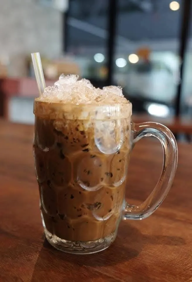 Boutique Poo-Yai Lee