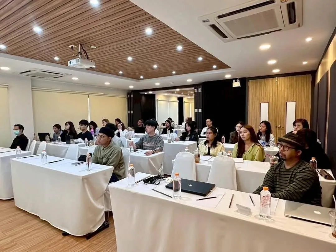 Boutique Poo-Yai Lee