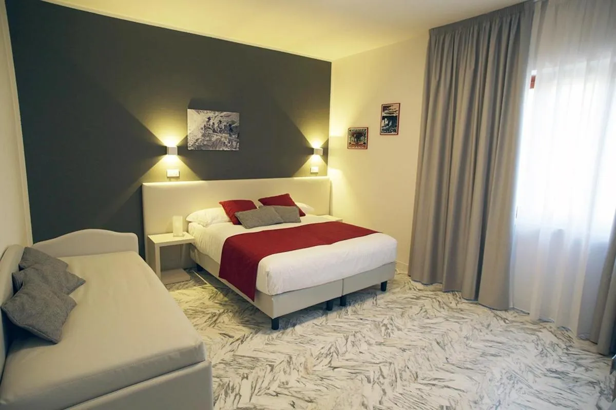 Photo of the whole room, Bed in Mikeme