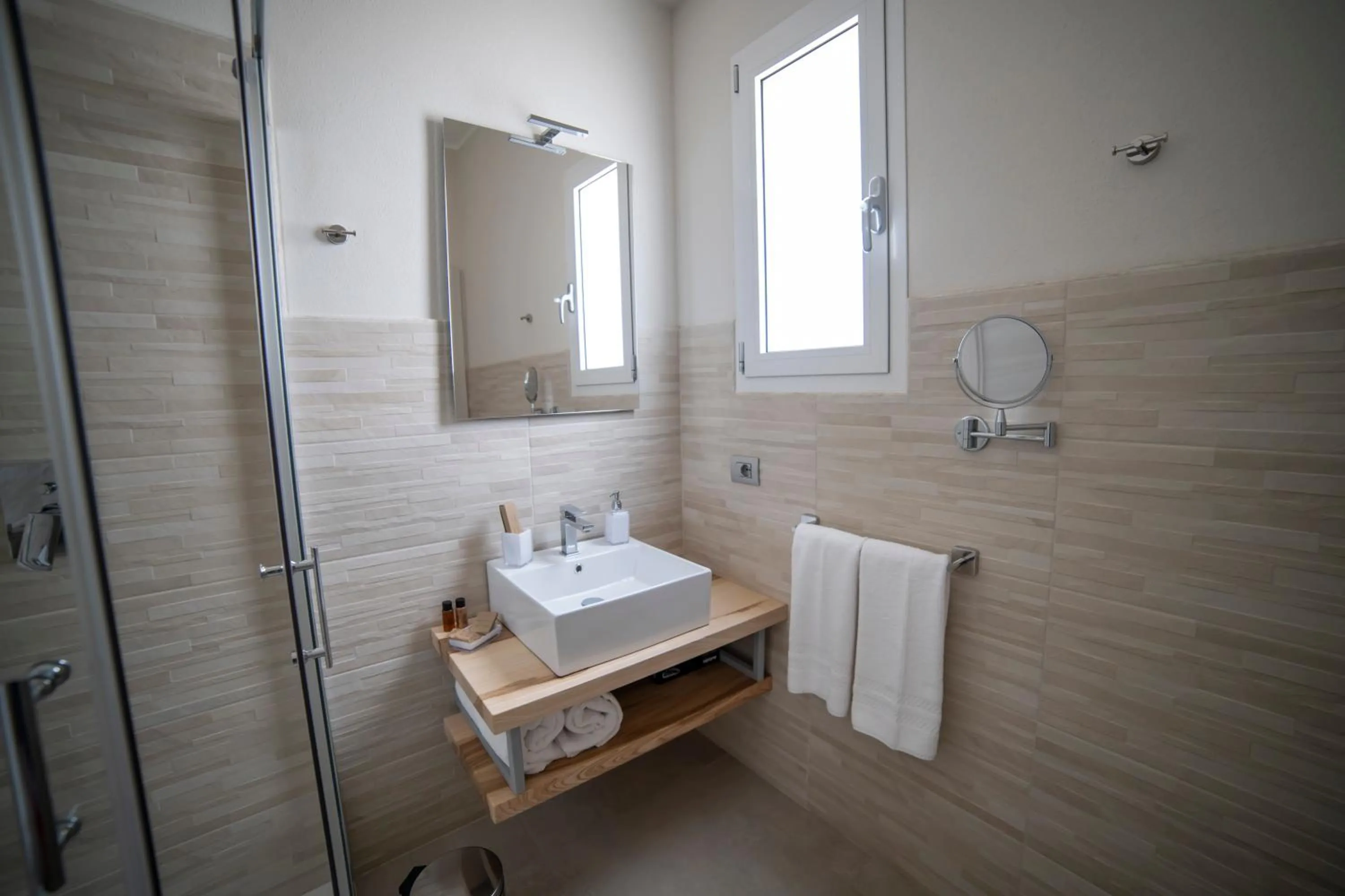 Shower in New Ca'Mea