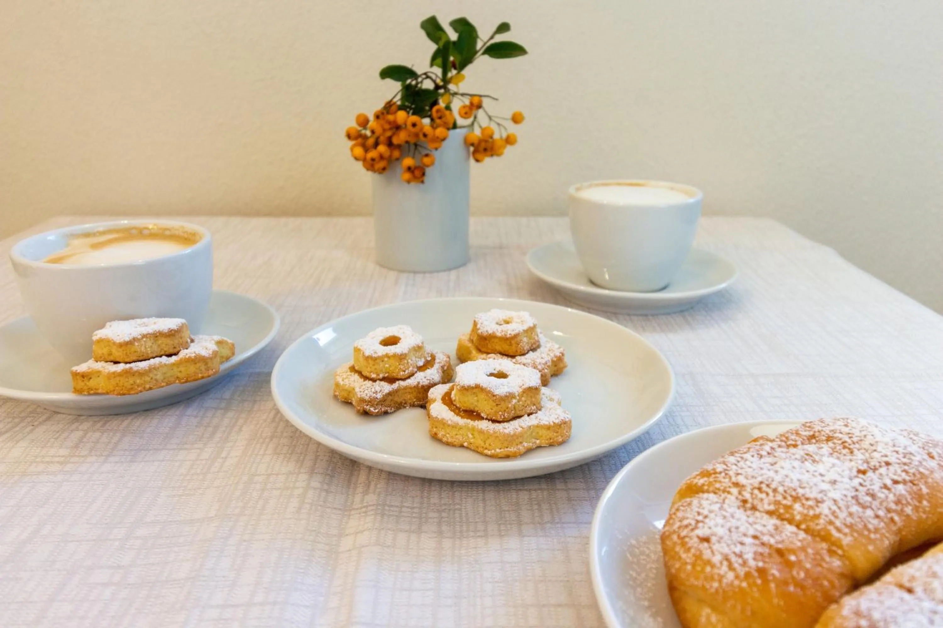 Food and drinks in New Ca'Mea