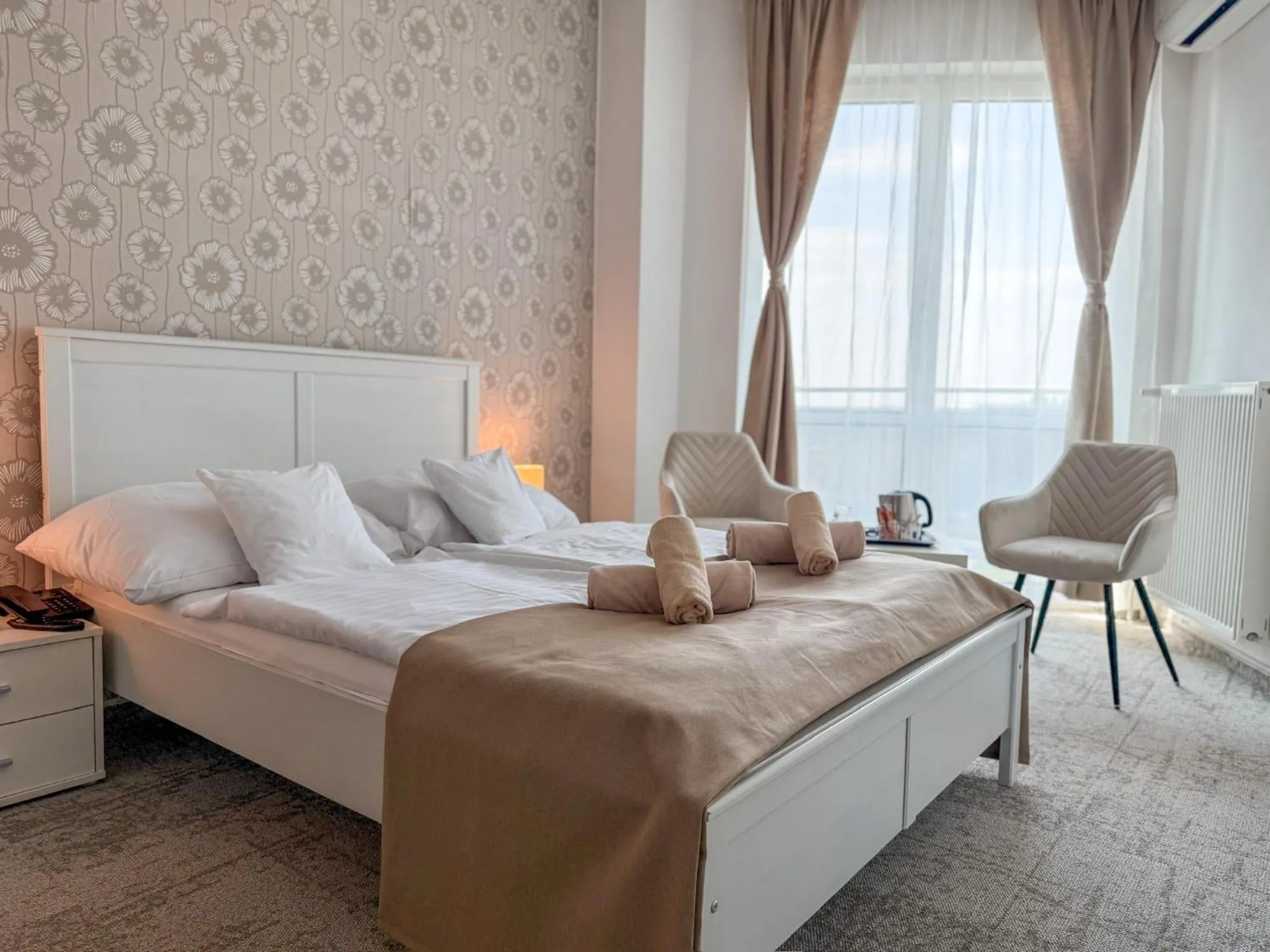 Photo of the whole room, Bed in Hotel Modena