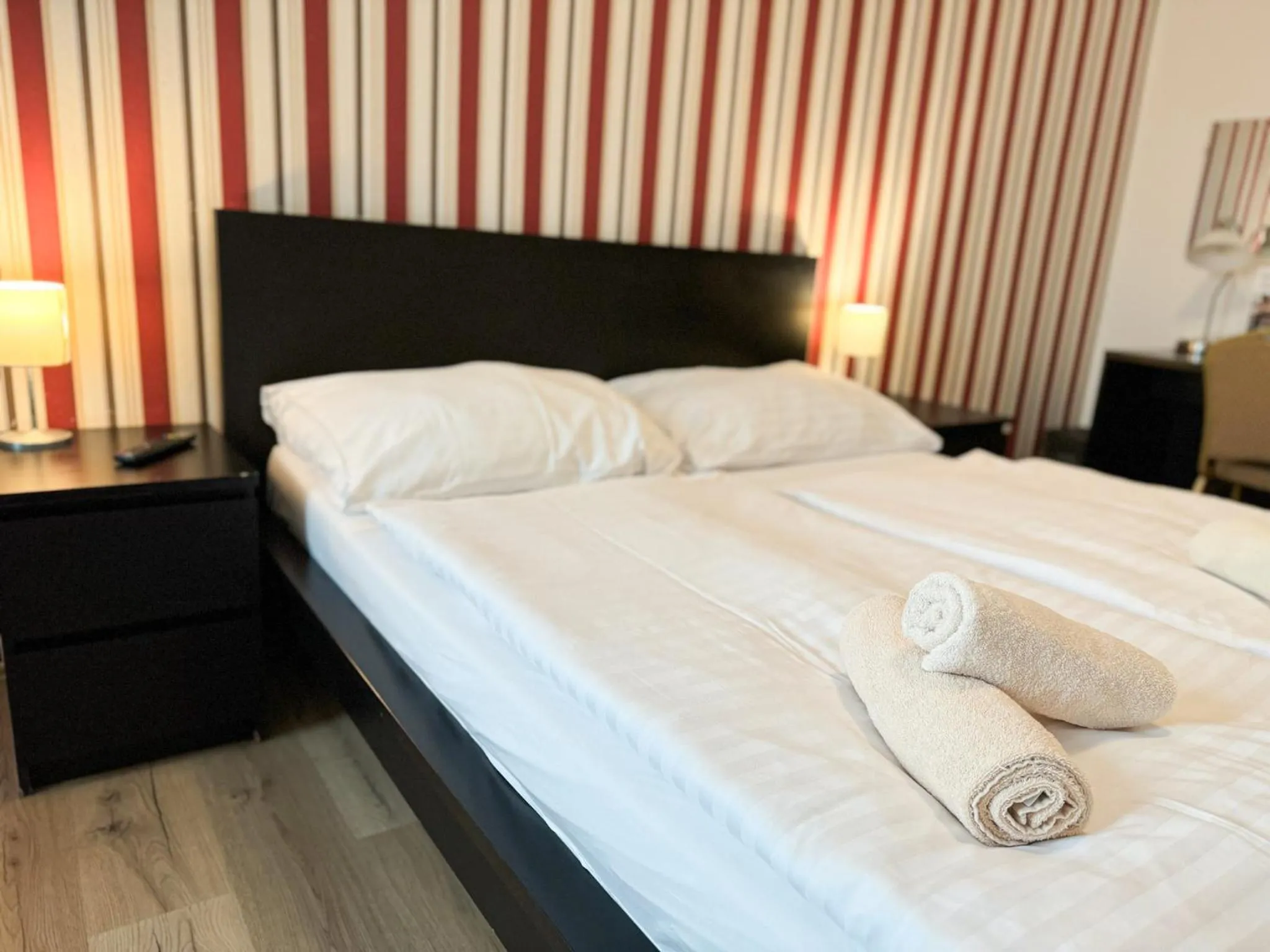 Photo of the whole room, Bed in Hotel Modena