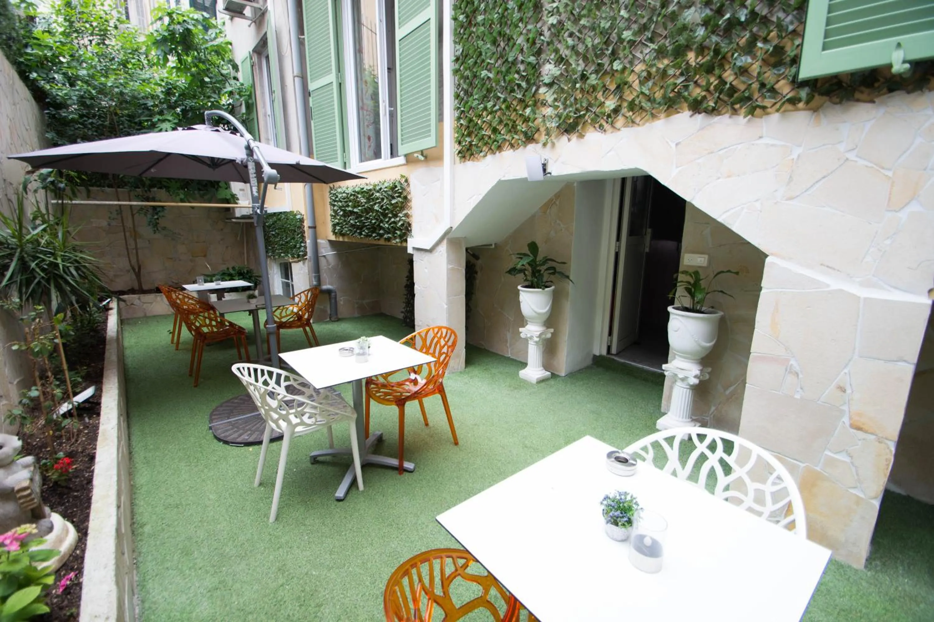 Garden in Hôtel Parisien