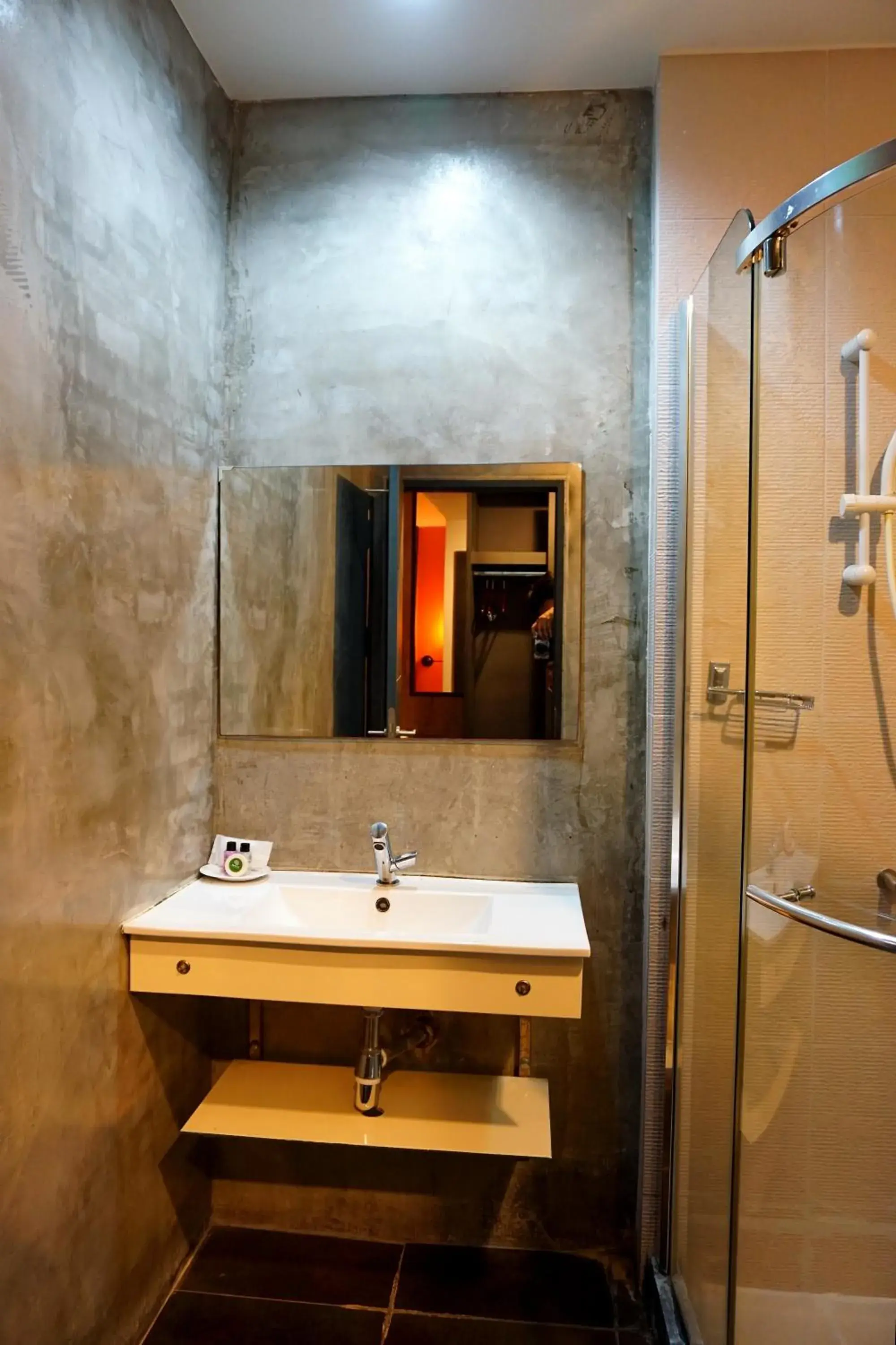 Standard Twin Room - single occupancy in Hub de Leaf @ Rayong Standard Twin Room - single occupancy in Hub de Leaf @ Rayong