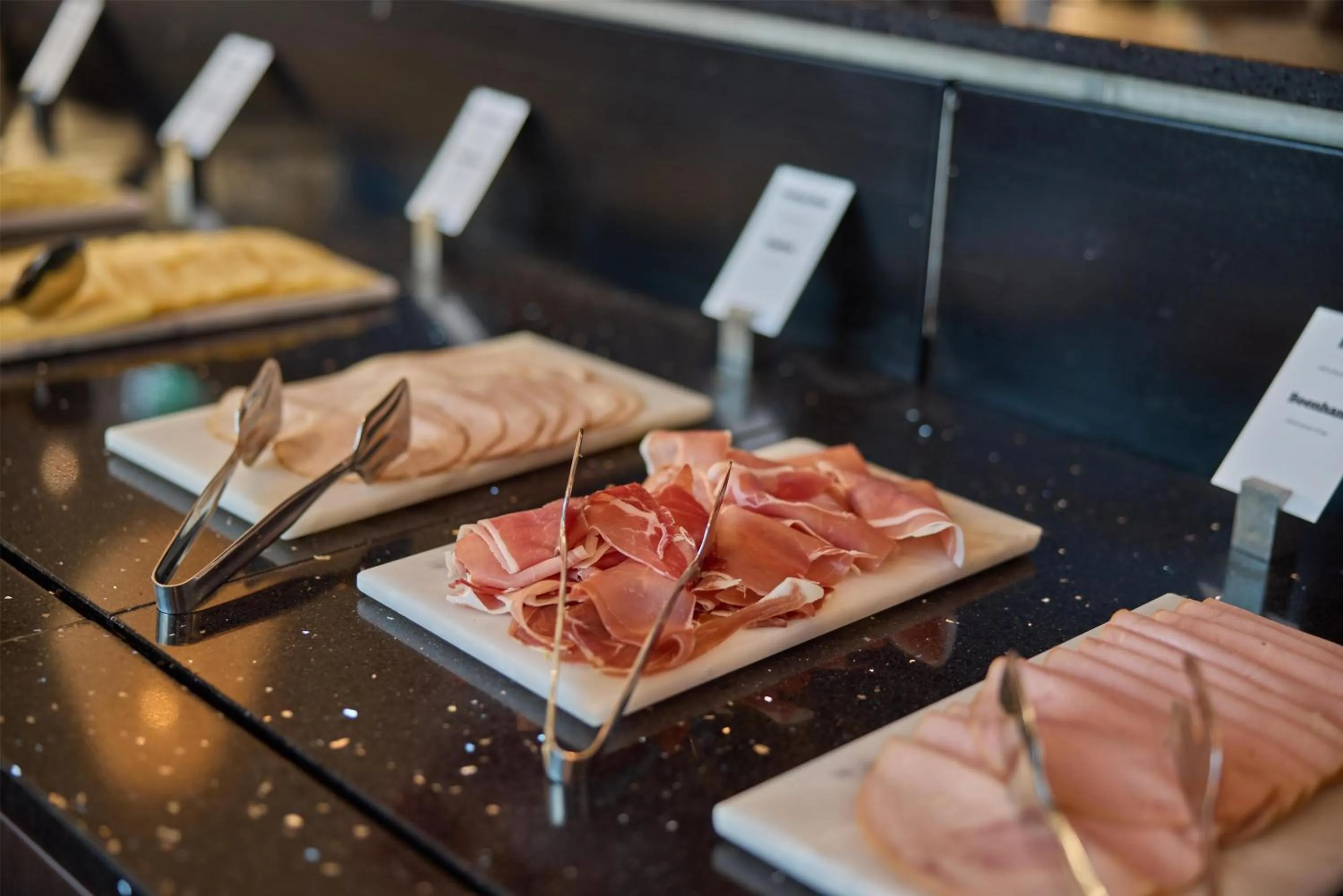 Breakfast in Haven Hotel Rotterdam, Curio Collection by Hilton