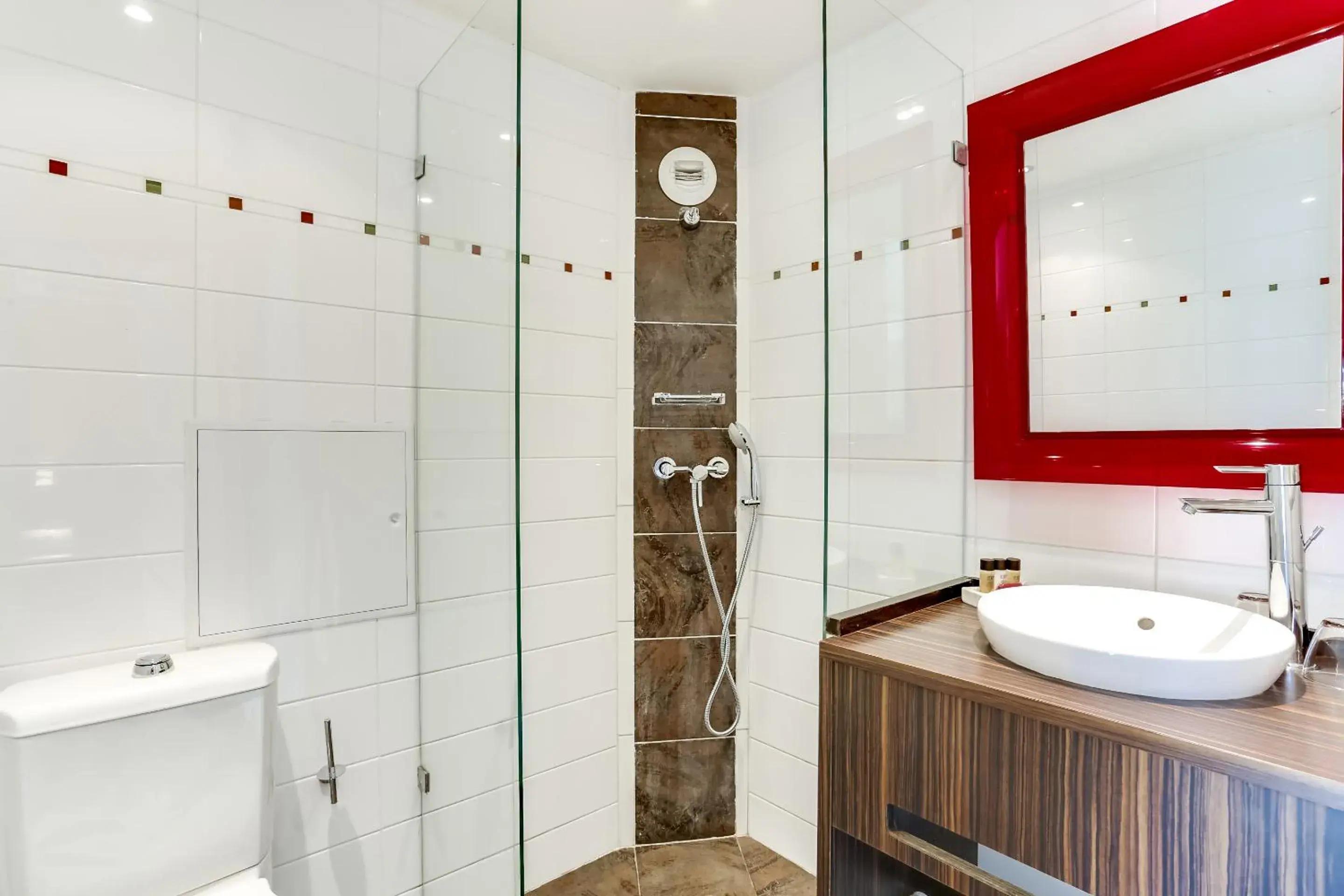 Comfort Room in Hotel Le Mistral Comfort Room in Hotel Le Mistral