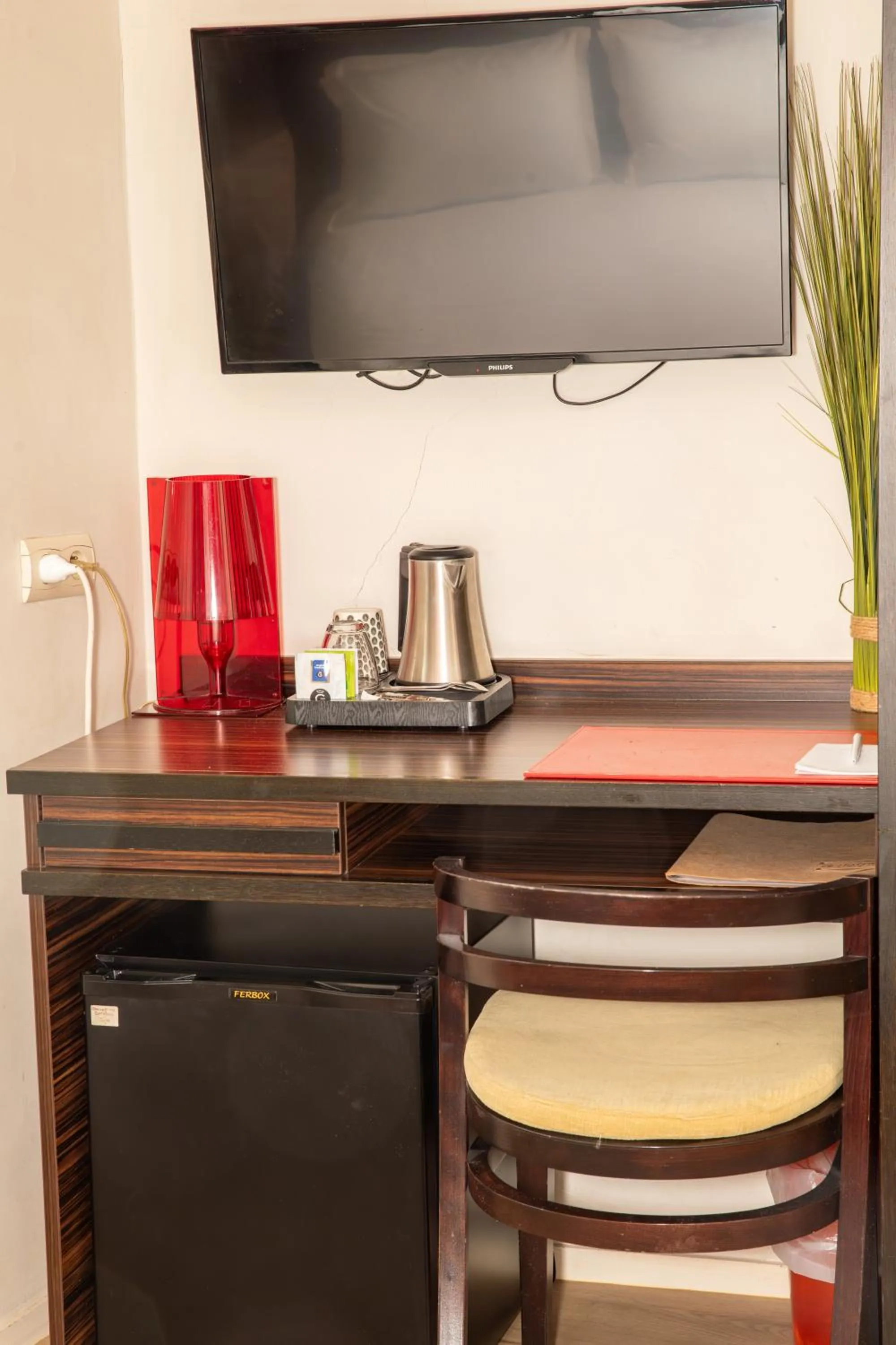 Coffee/tea facilities in Hotel Le Mistral