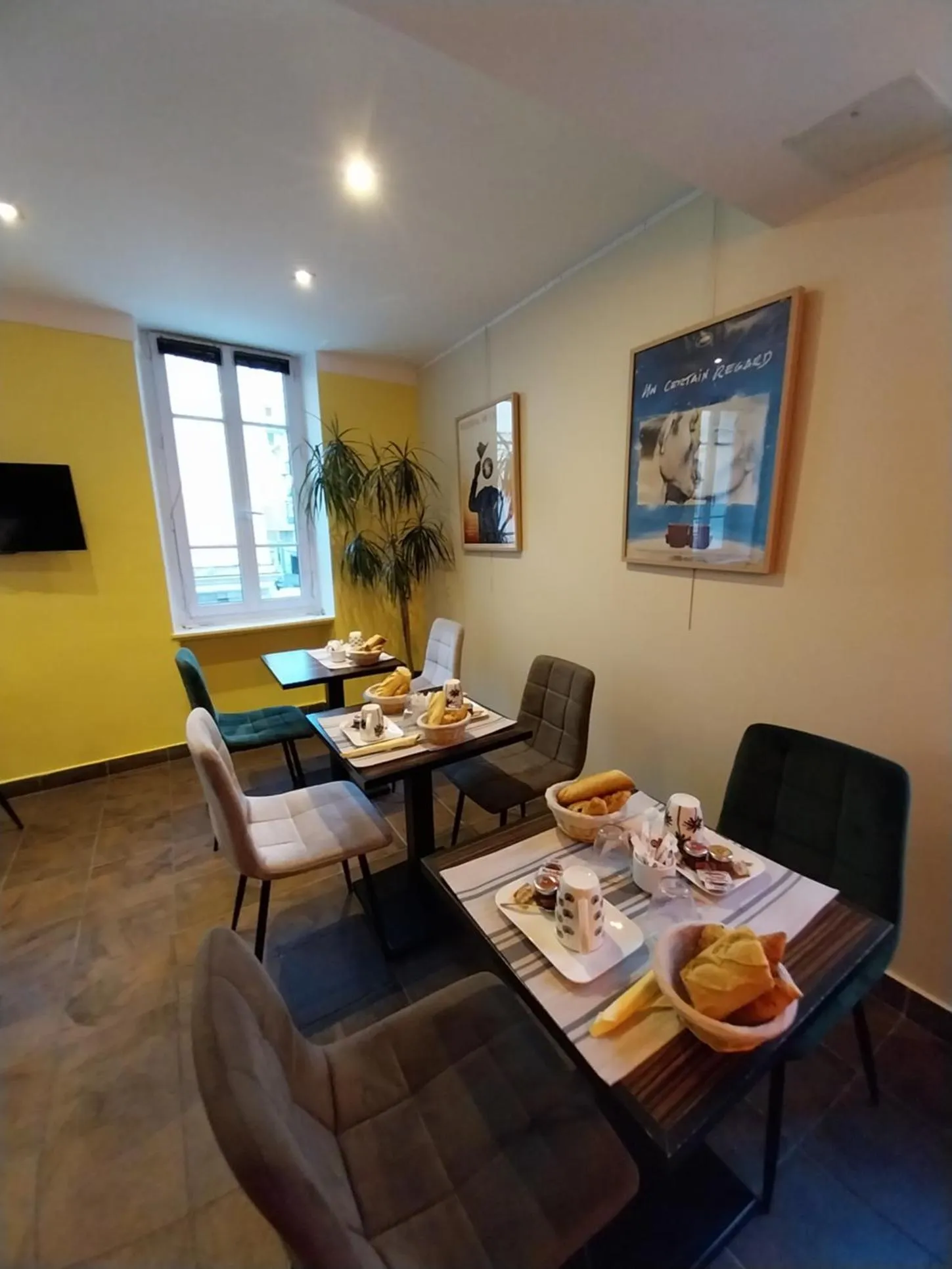 Breakfast in Hotel Le Mistral