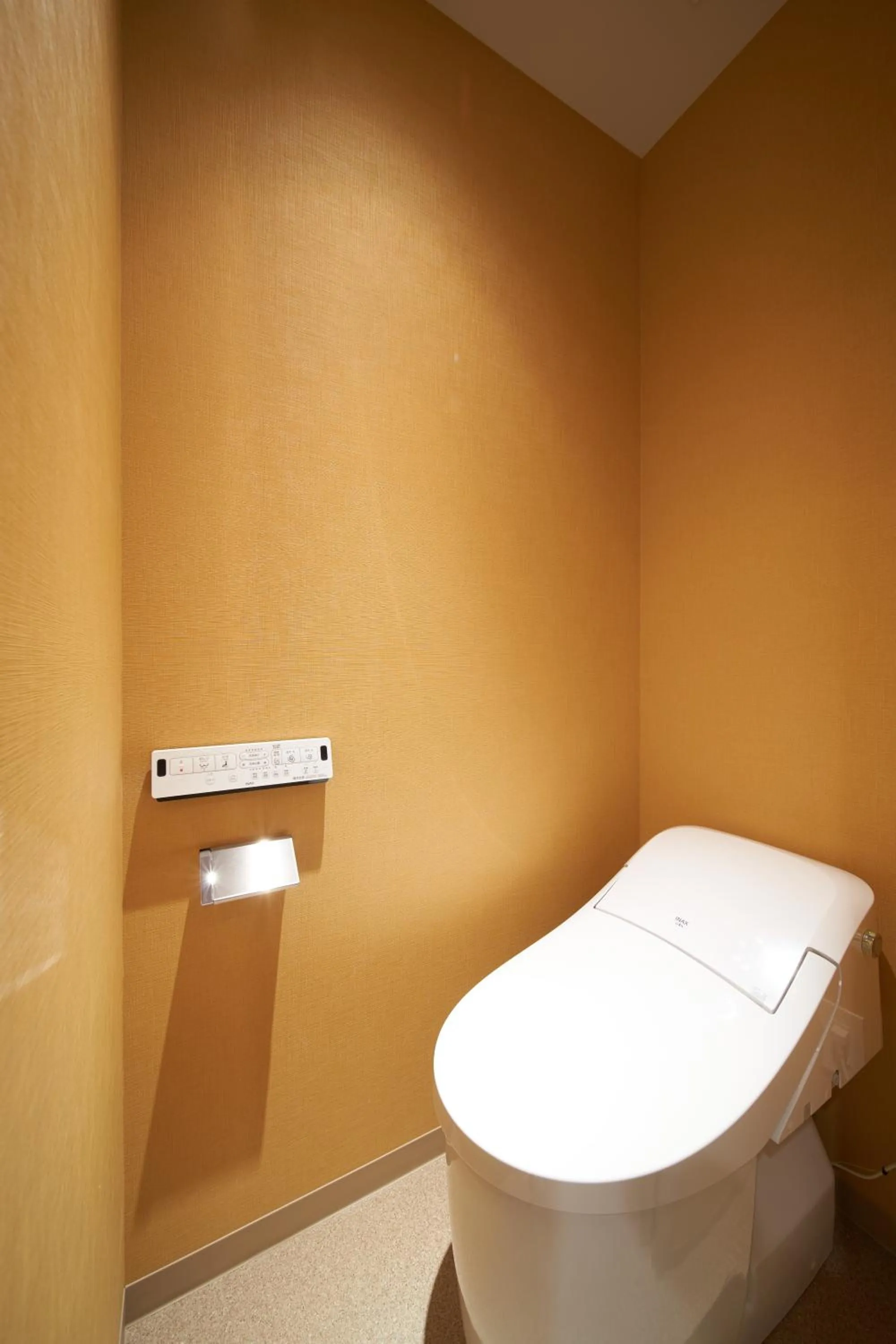 Toilet in cinnamon hotel