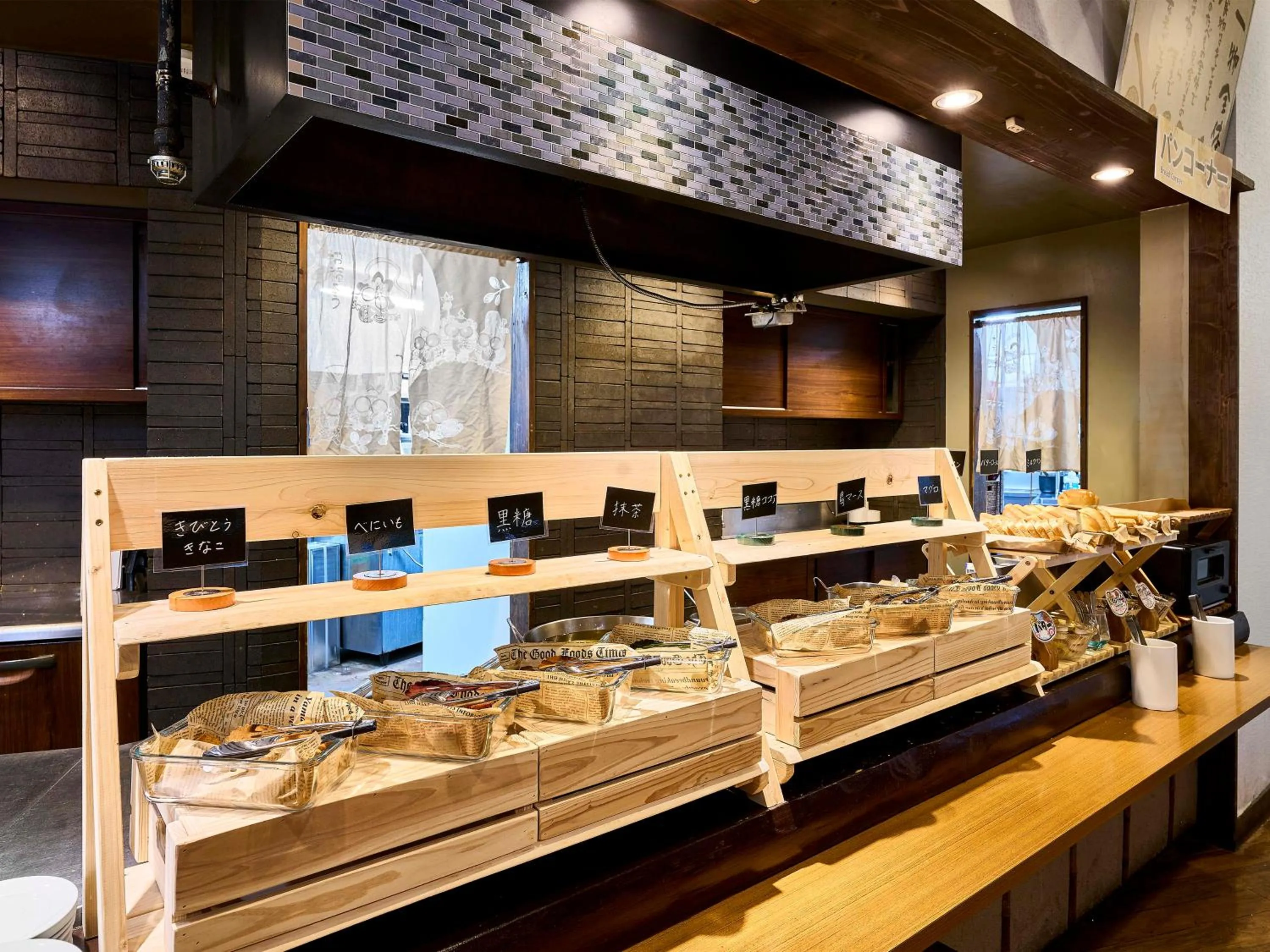 Restaurant/places to eat in Daiwa Roynet Hotel Naha Kokusaidori