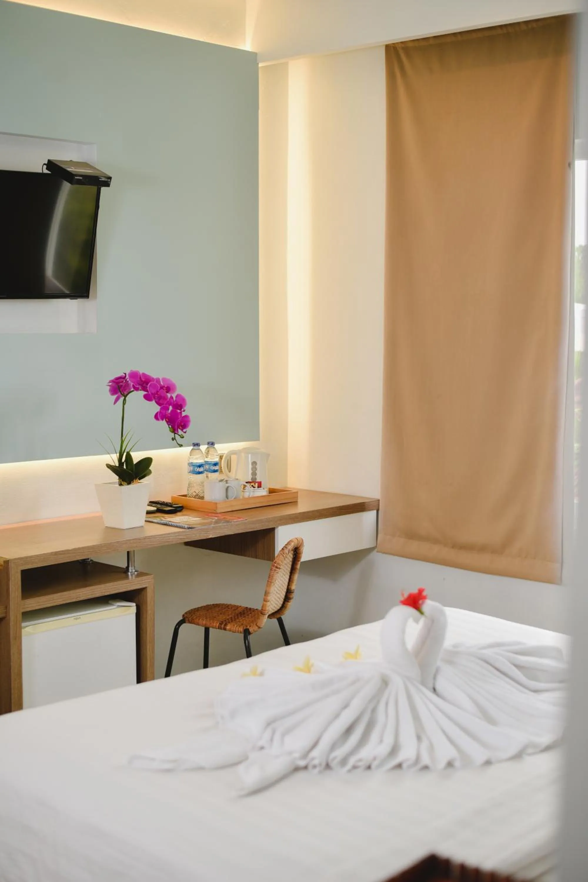 Bedroom, Bed in Bali Breezz Hotel