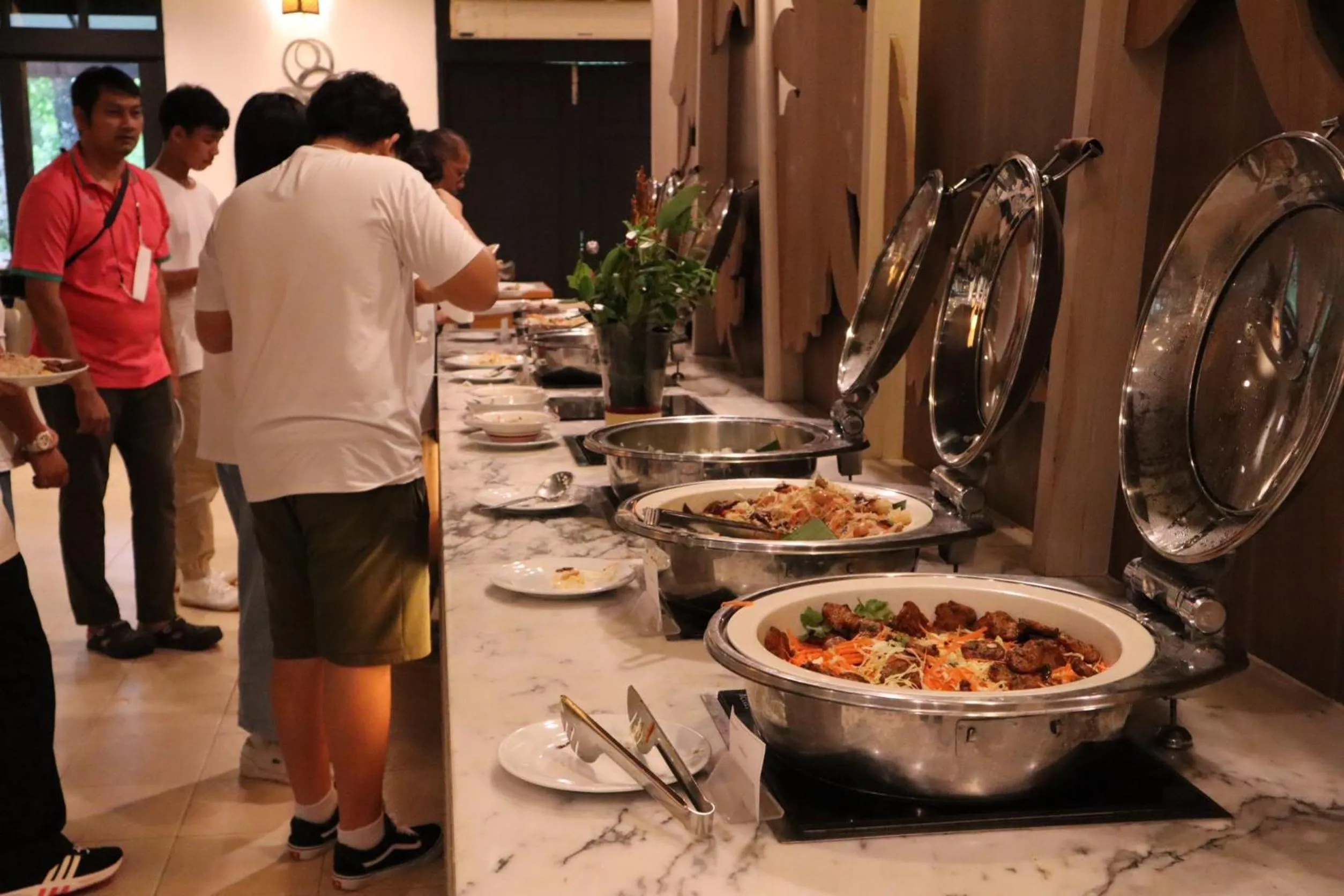 Restaurant/places to eat in Seaview Resort Khao Lak - SHA Plus