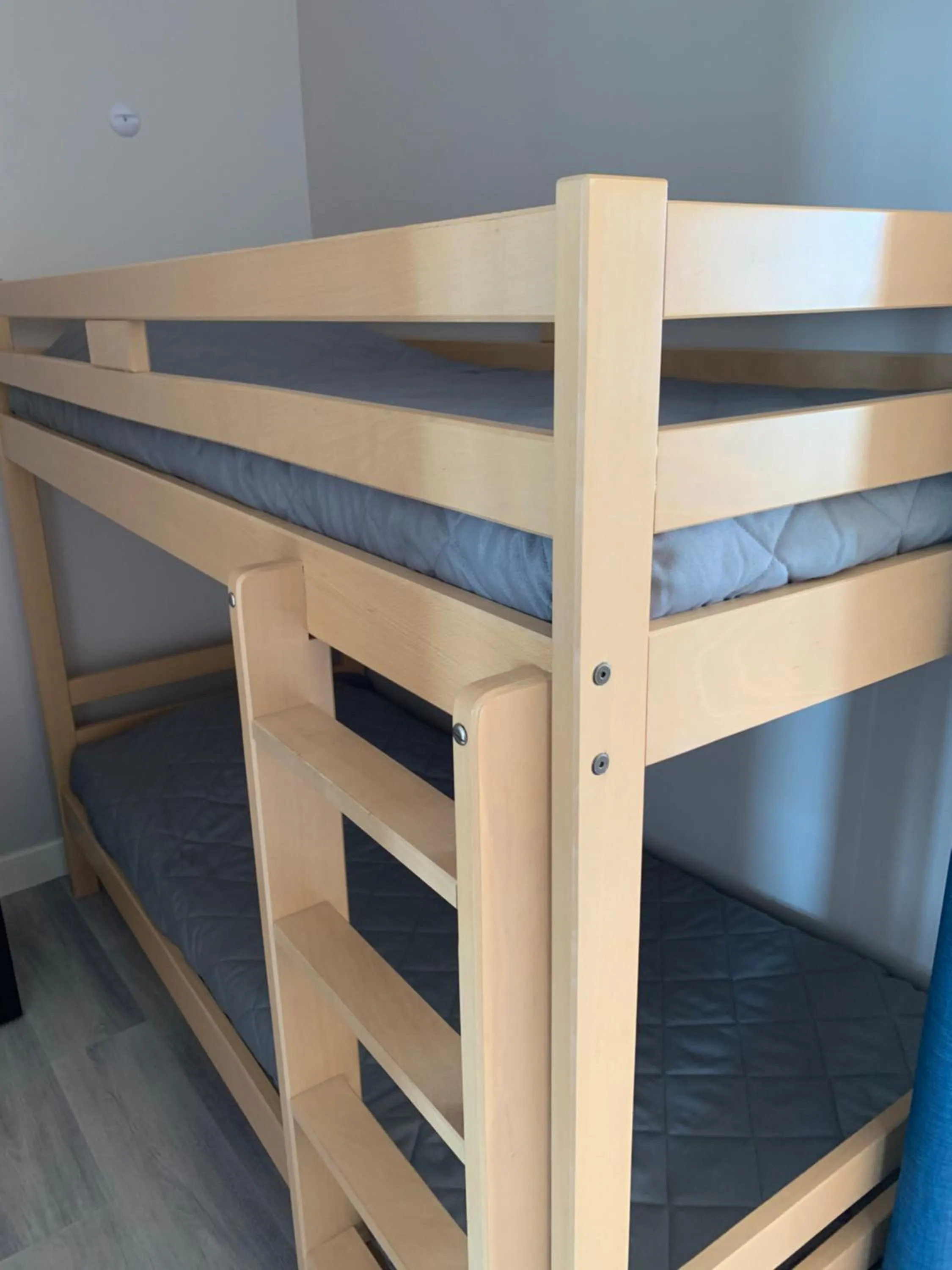 bunk bed in Hôtel Beau Rivage