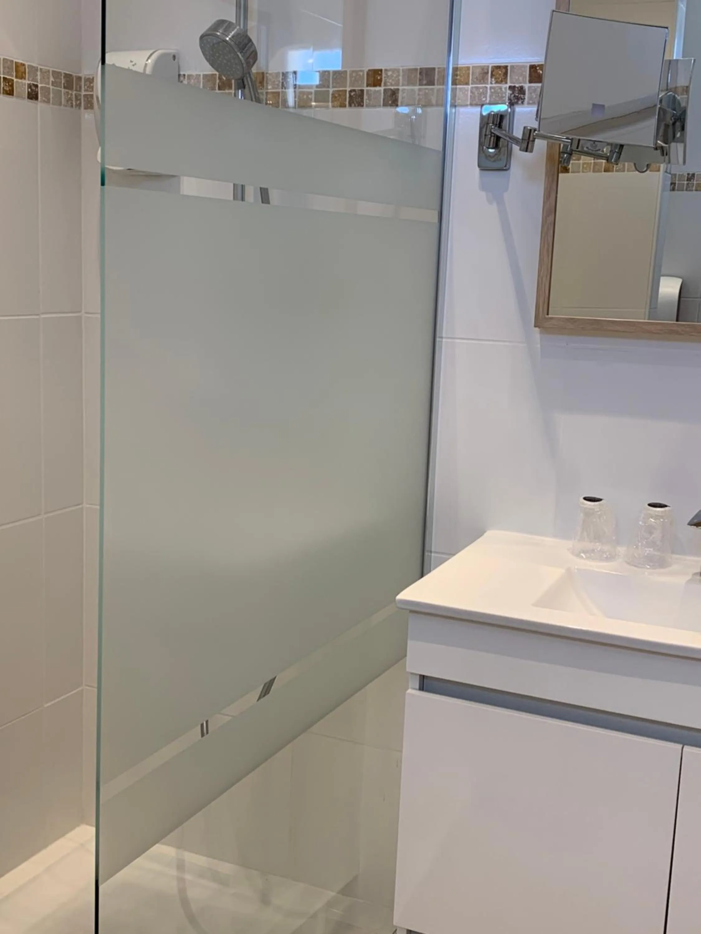 Bathroom in Hôtel Beau Rivage