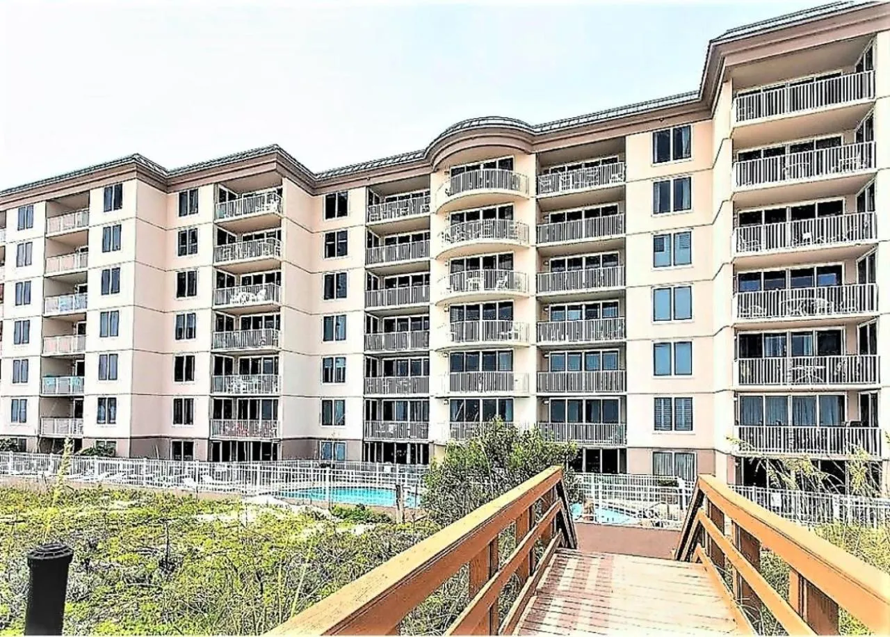 Property building in Keeler Island Princess 508