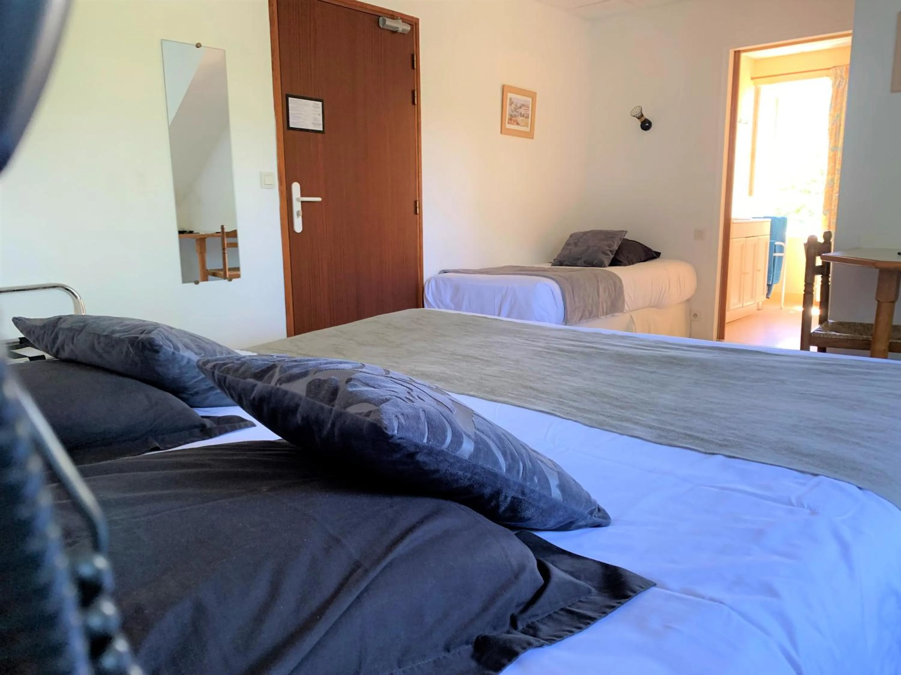 Bedroom, Bed in Les Camelias