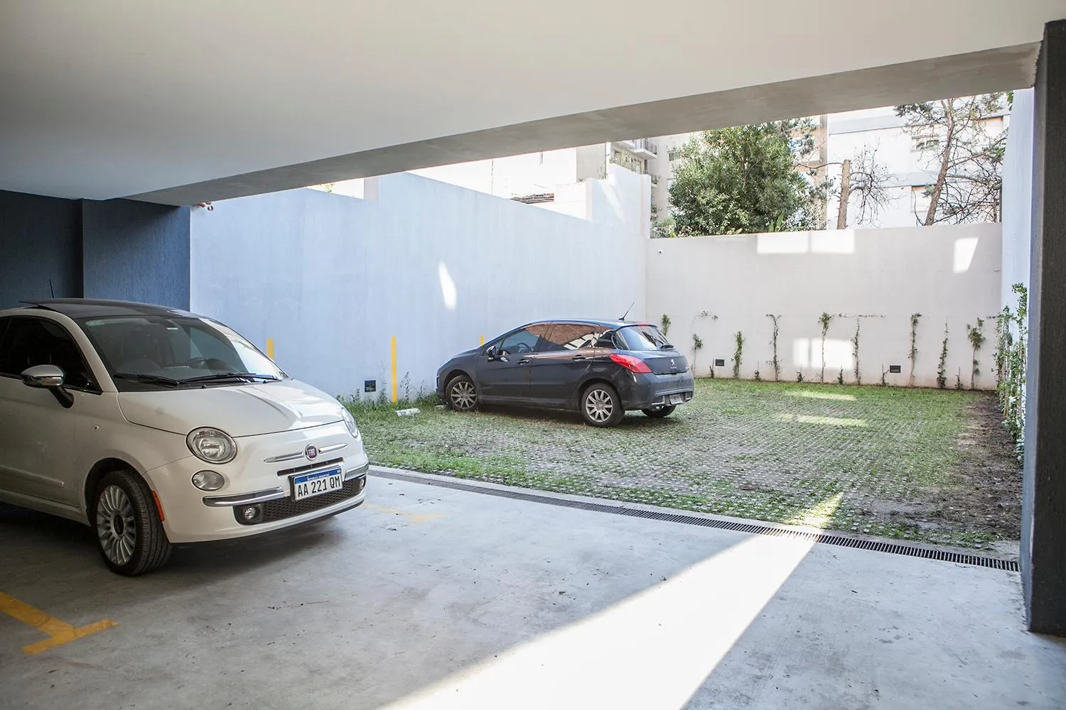 Area and facilities in Monroe Suites