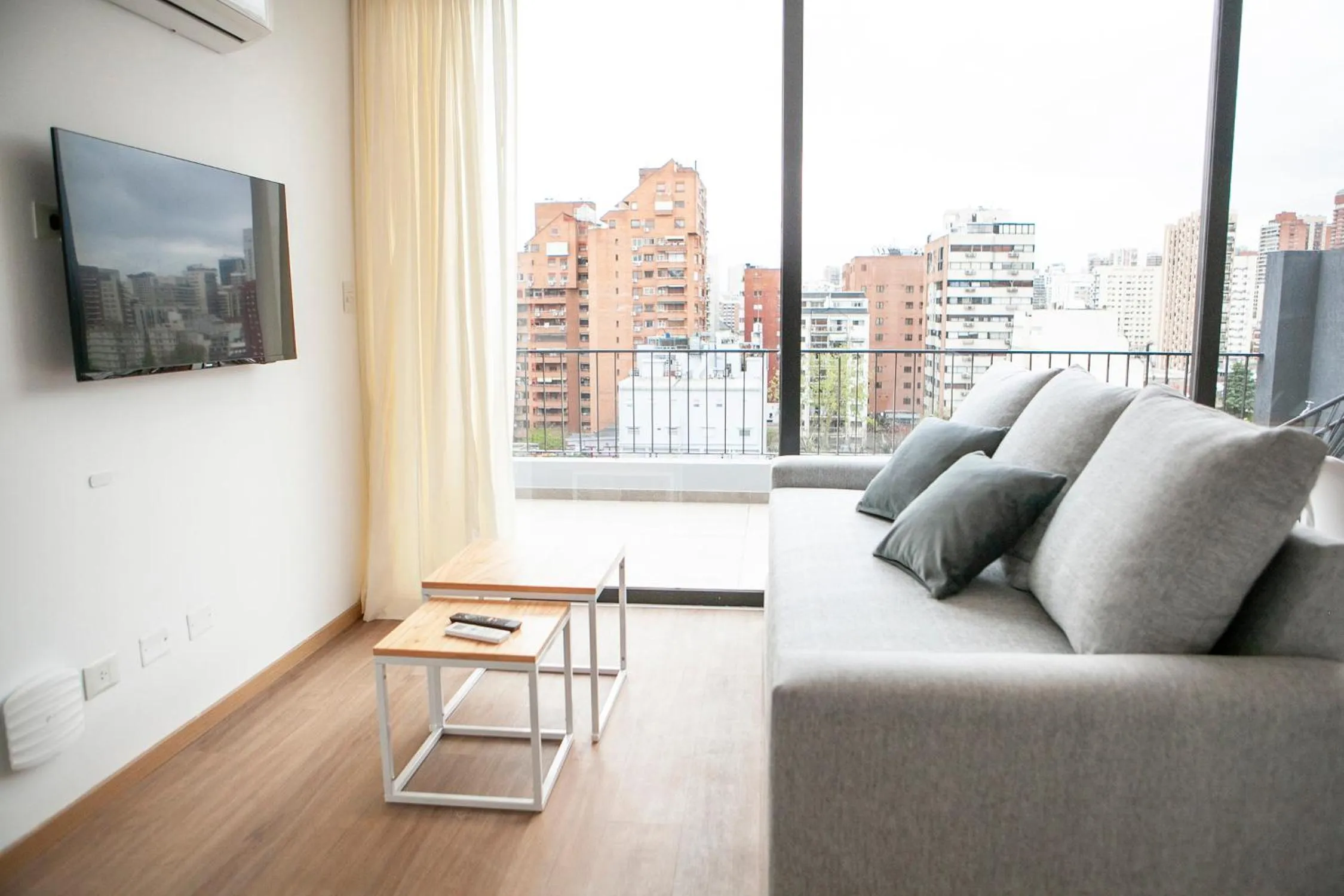 Living room in Monroe Suites