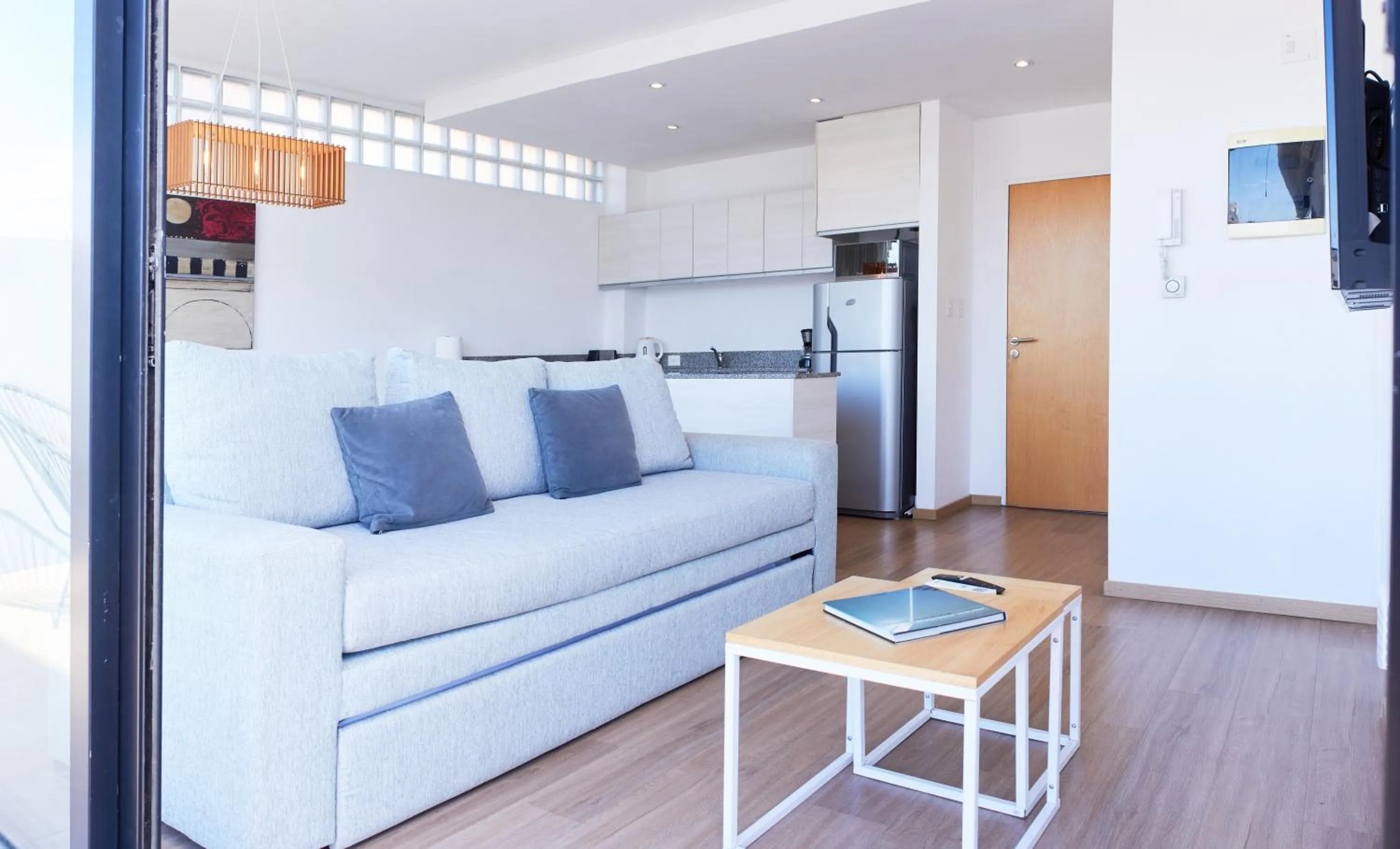 Dining area in Monroe Suites