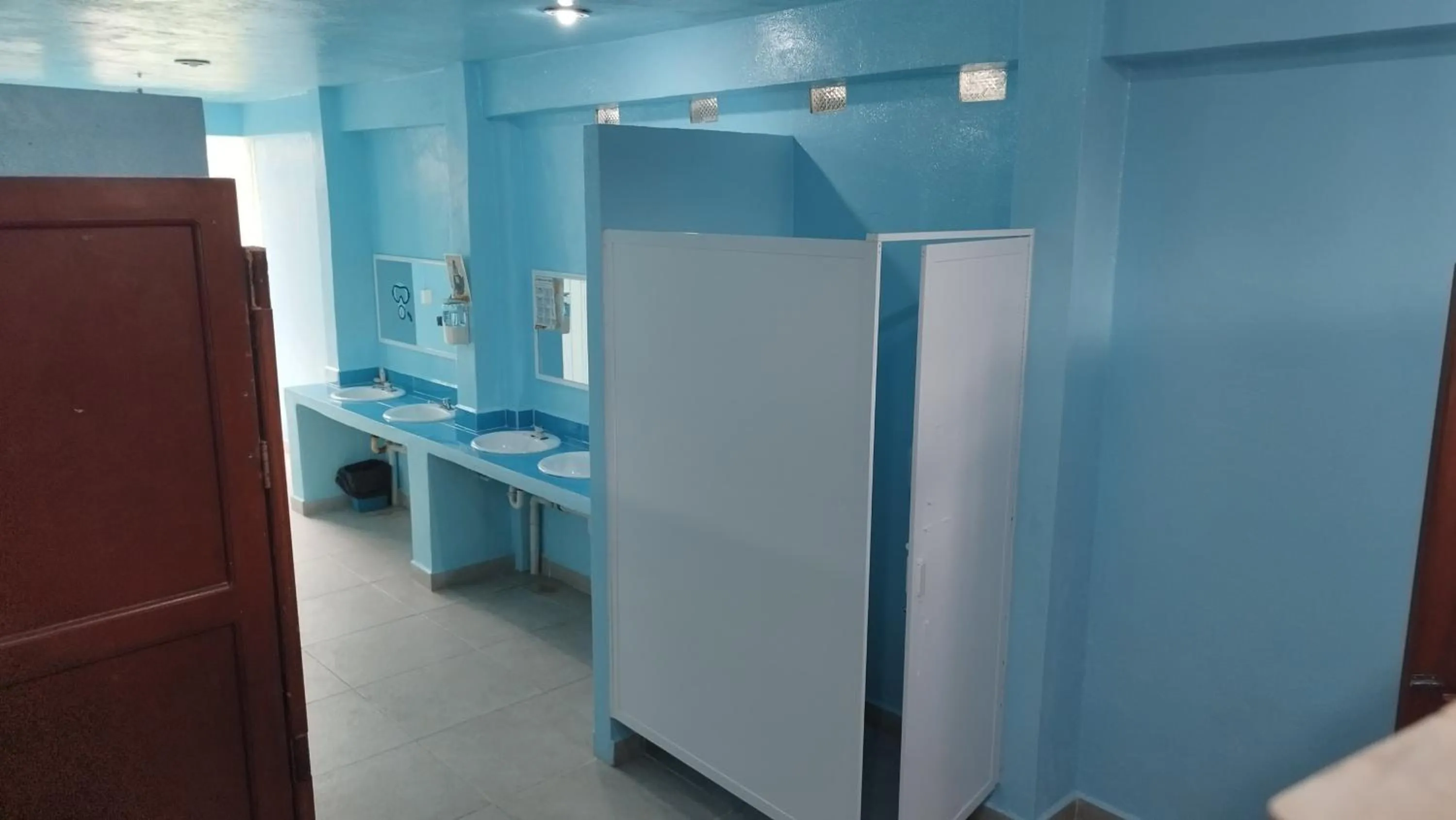 Bathroom in Blue Magic Hostel