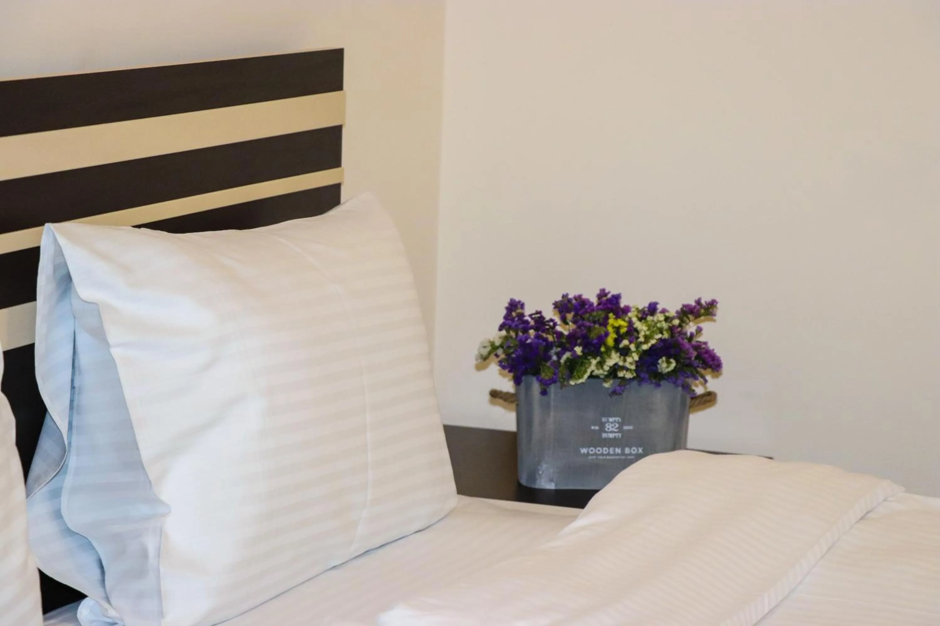 Bed in Yerevan Centre Hotel