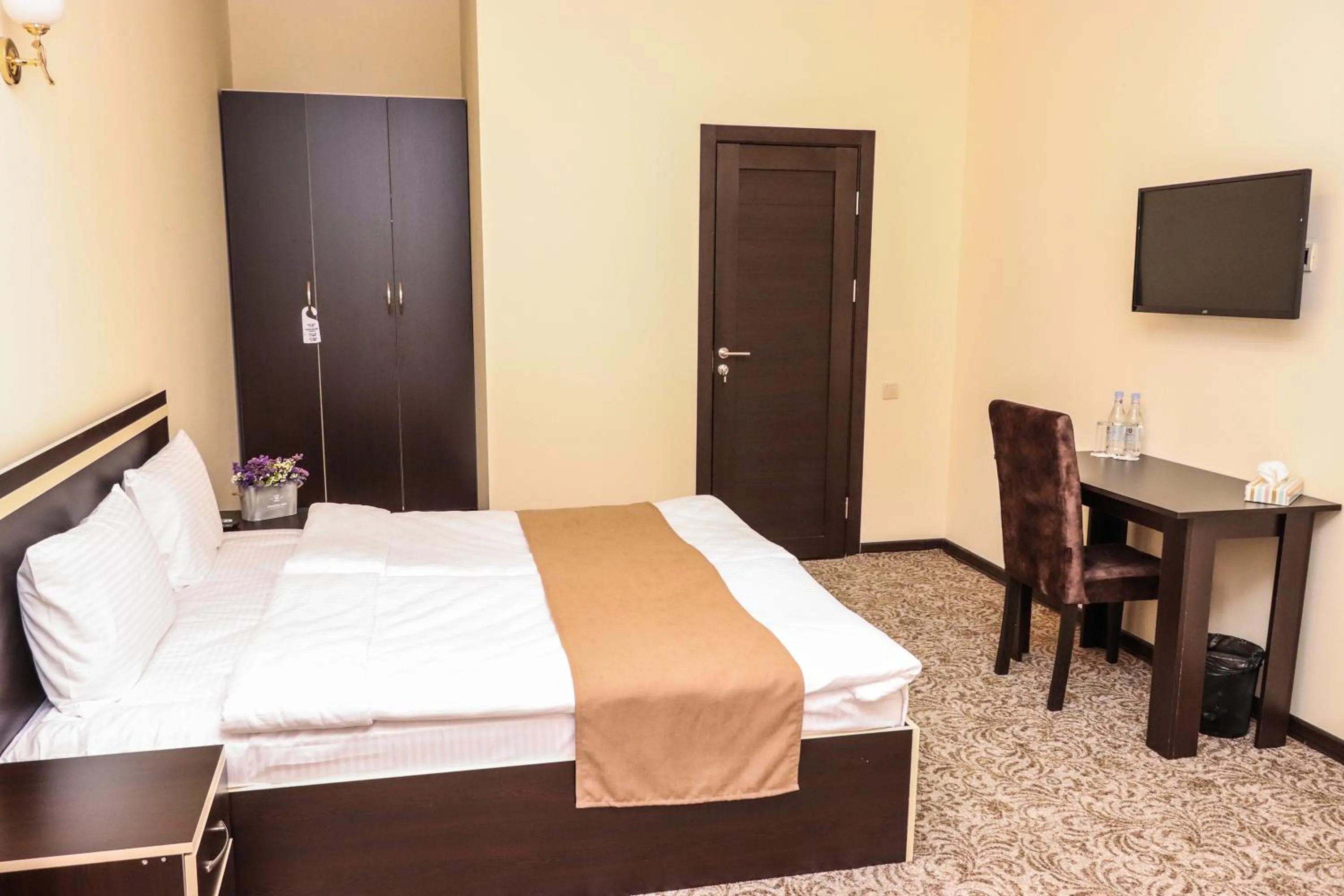 Bed in Yerevan Centre Hotel