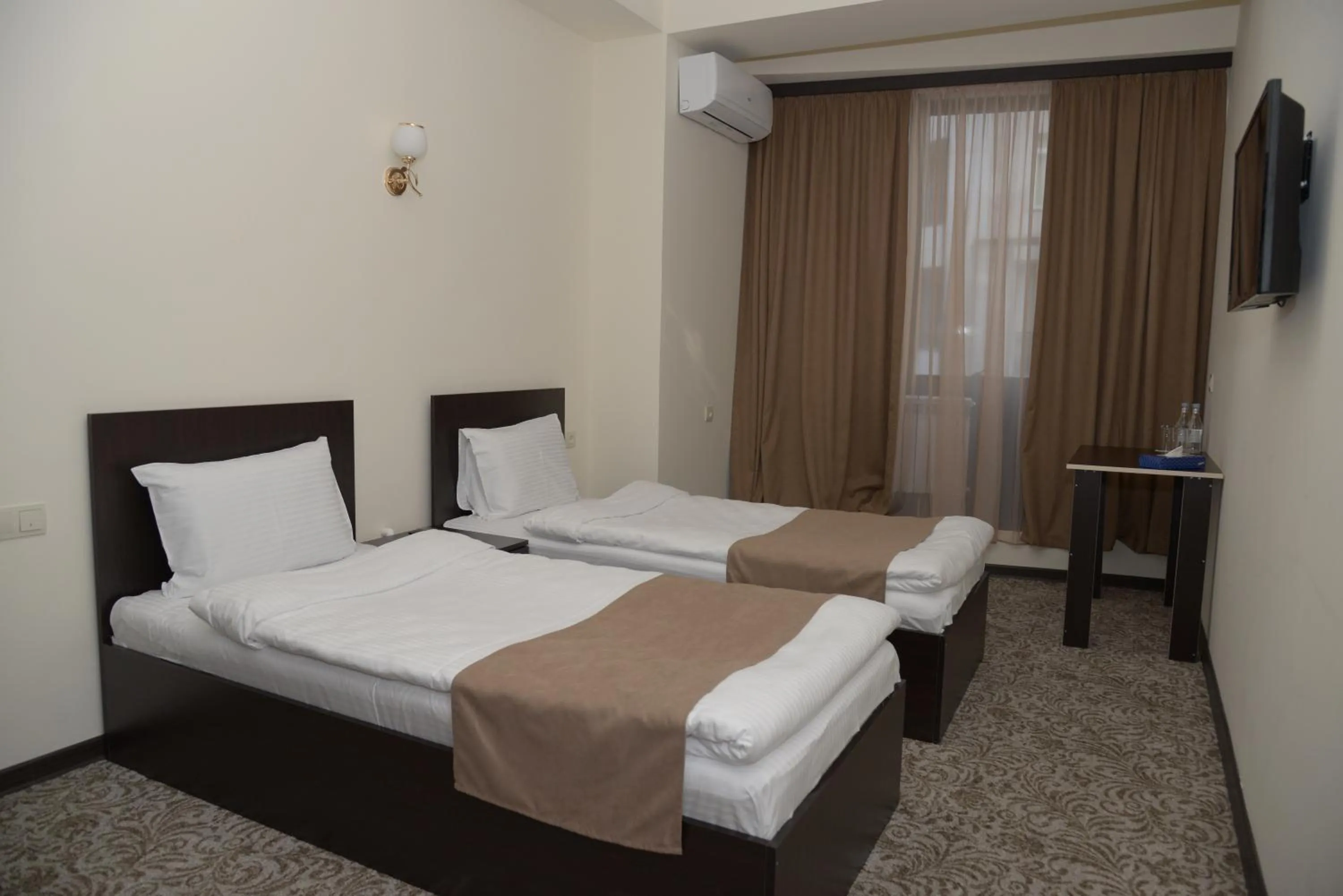Bed in Yerevan Centre Hotel