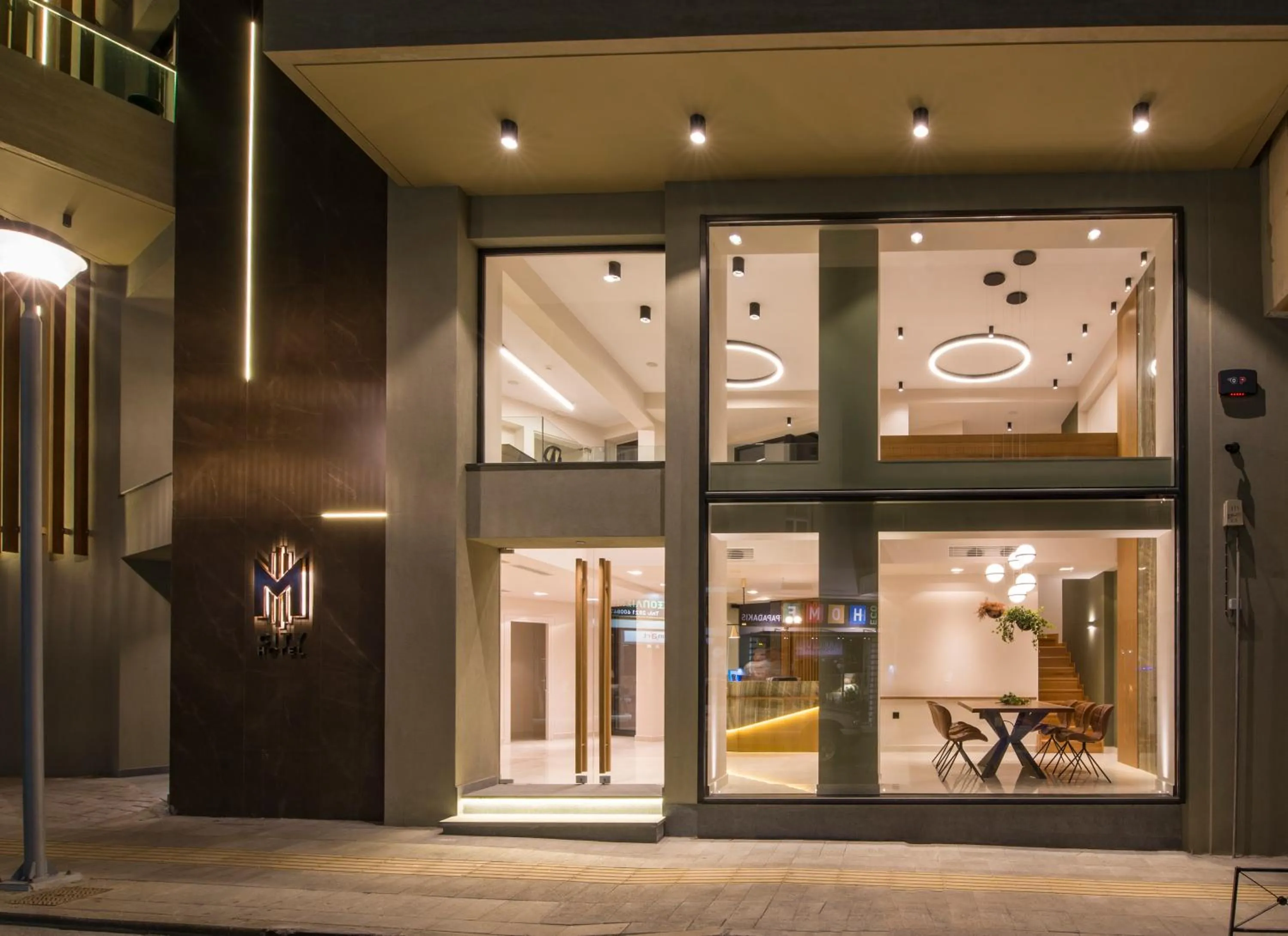 Facade/entrance in M City Hotel