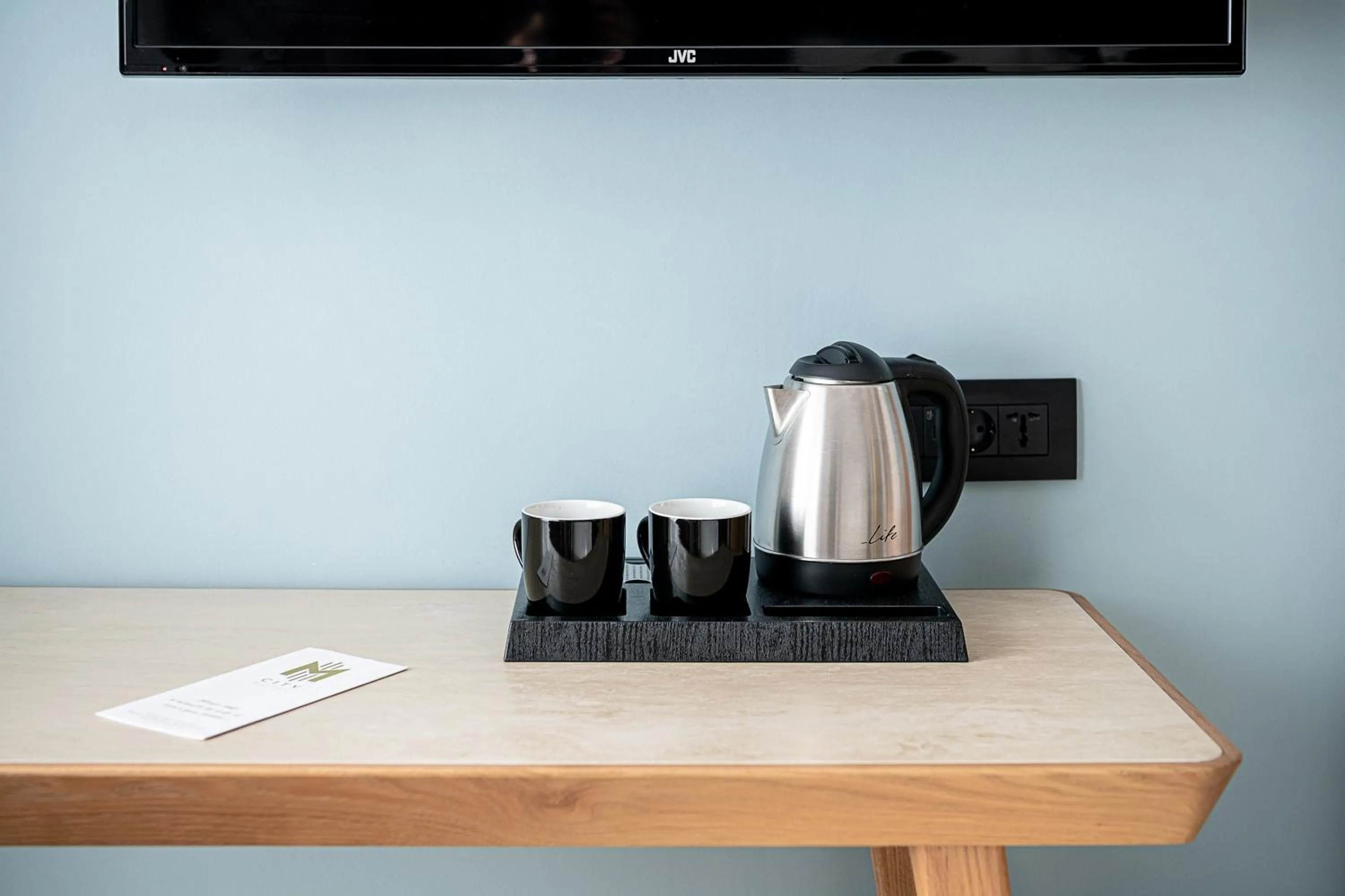 Coffee/tea facilities in M City Hotel